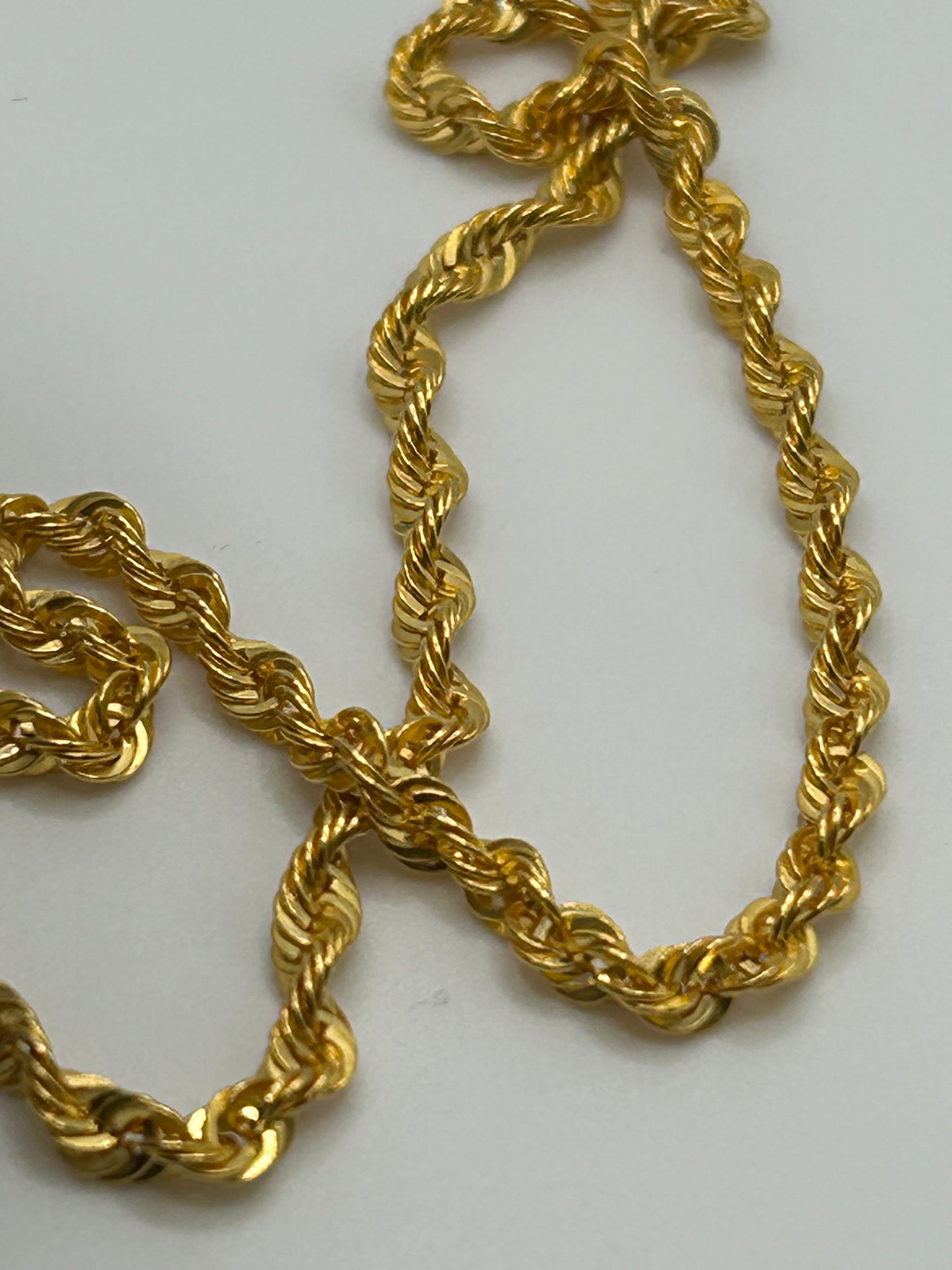 Rope Chain In 22ct Gold 6.7 grams Hallmarked 18 inch