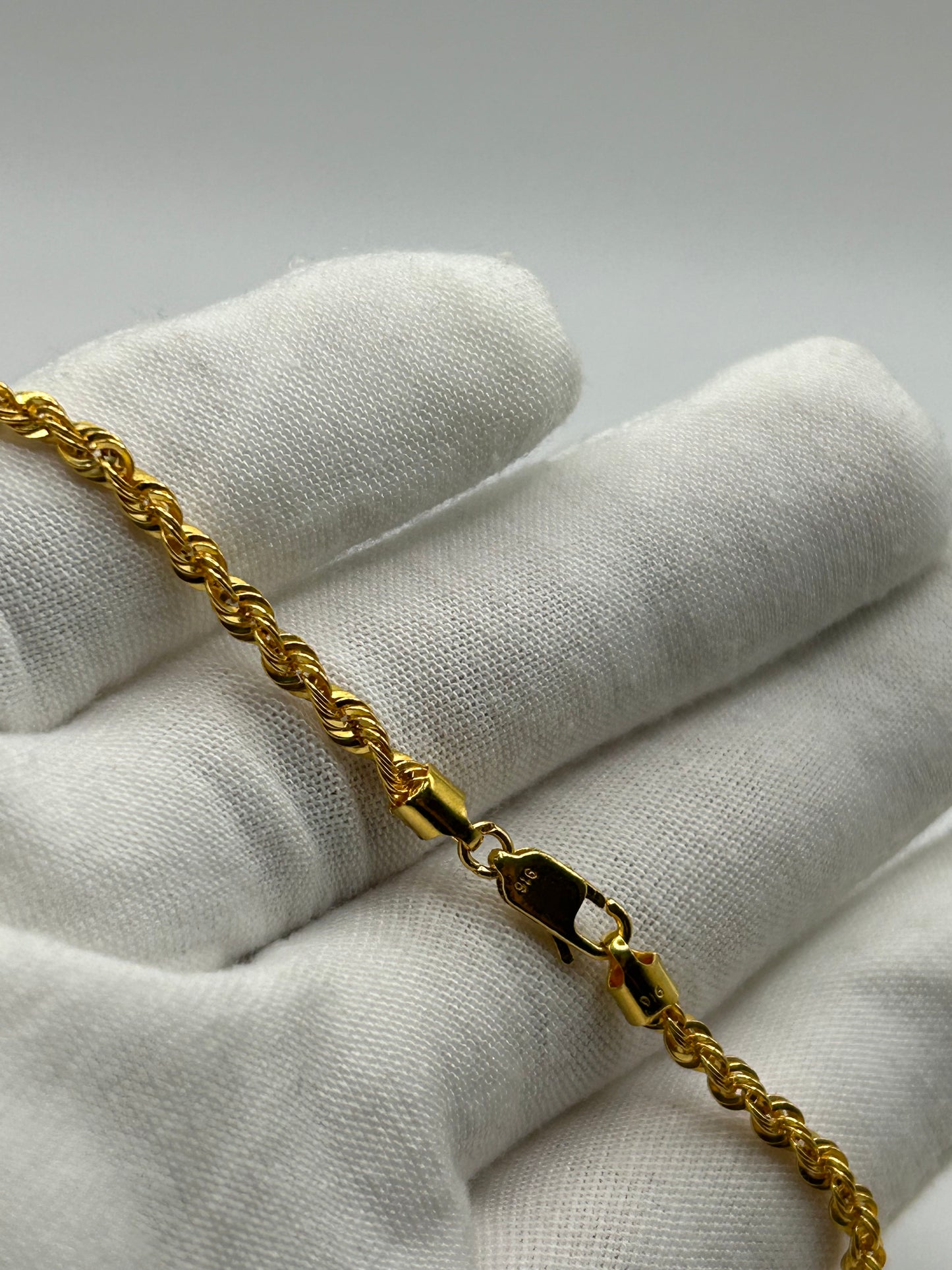 Rope Chain In 22ct Gold 6.7 grams Hallmarked 18 inch