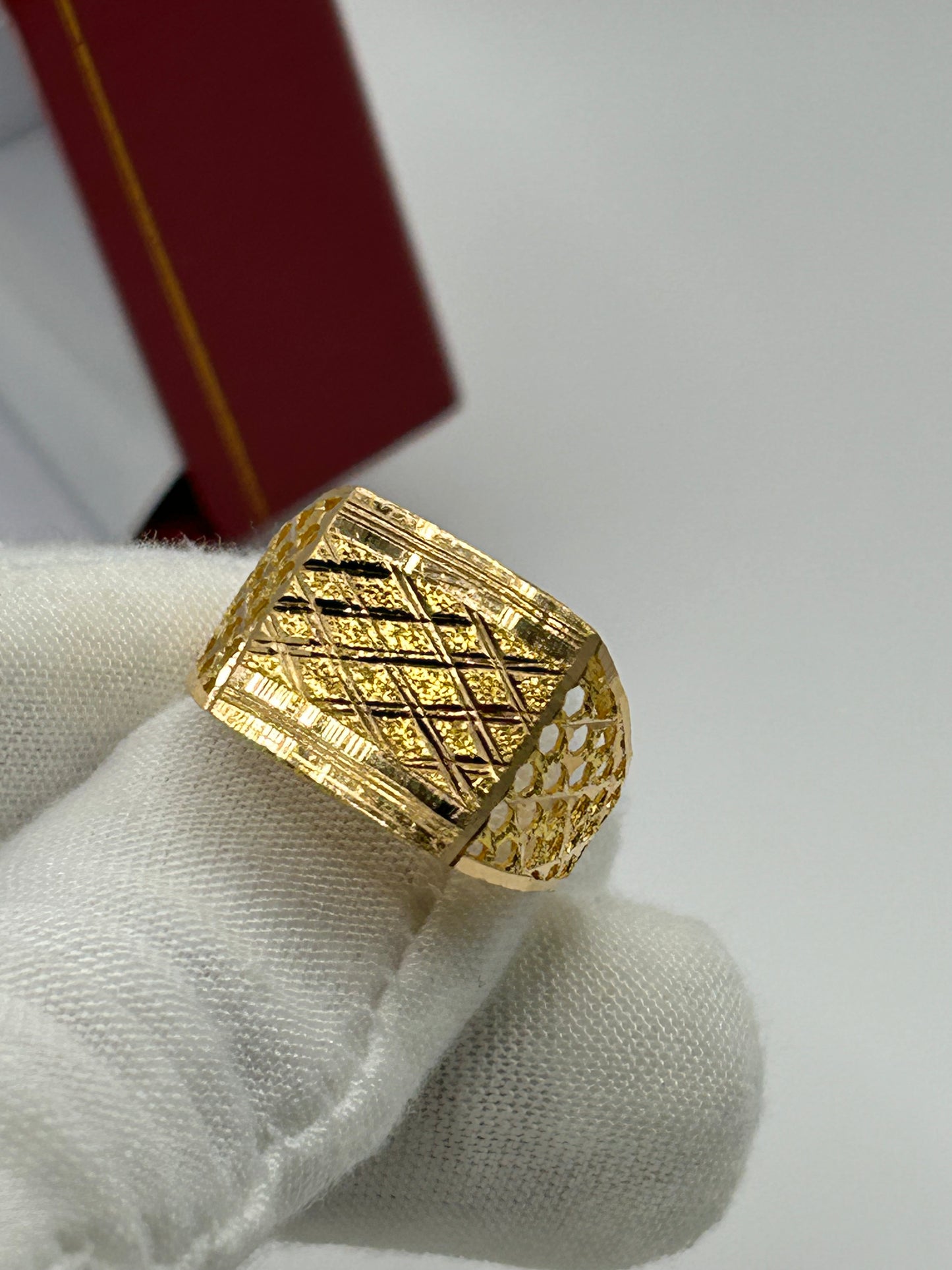 22ct Gold Men's Ring Size U 7.5 grams Hallmarked