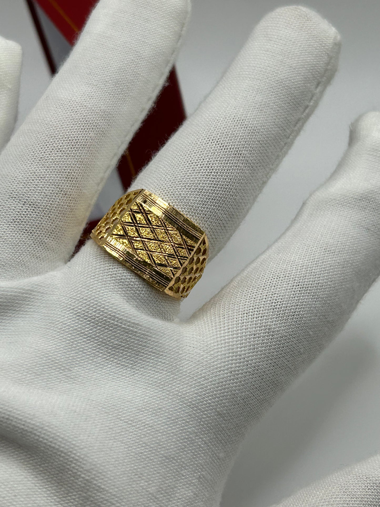 22ct Gold Men's Ring Size U 7.5 grams Hallmarked
