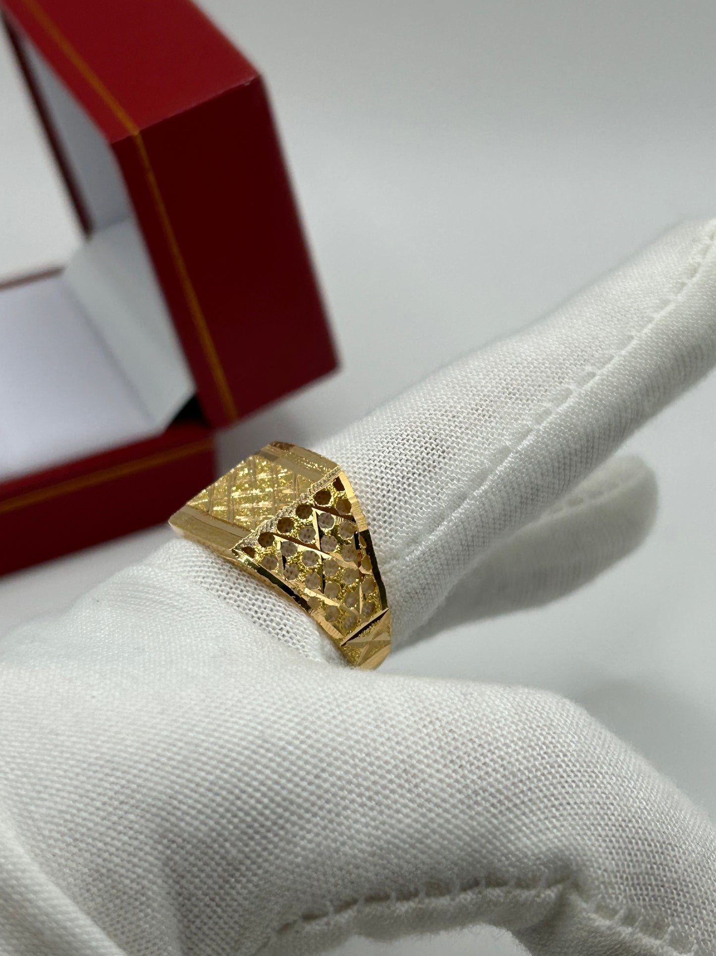 22ct Gold Men's Ring Size U 7.5 grams Hallmarked