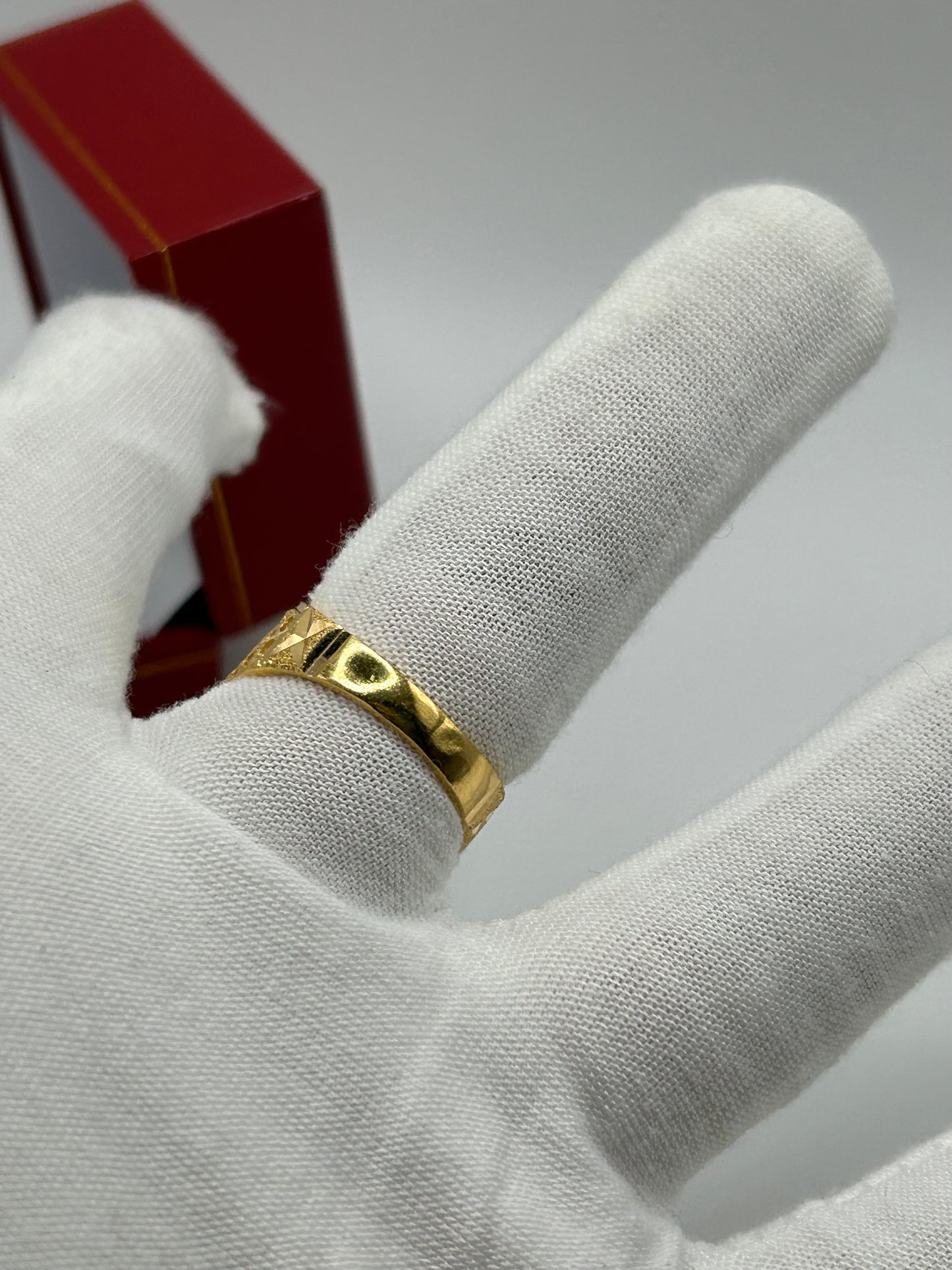 22ct Gold Men's Ring Size U 7.5 grams Hallmarked