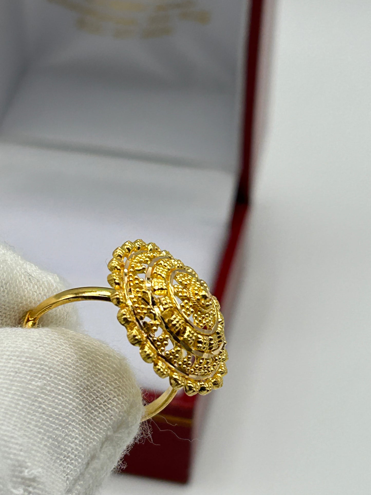 22ct Gold Ring Adjustable Ladies Hallmarked 4.8 grams