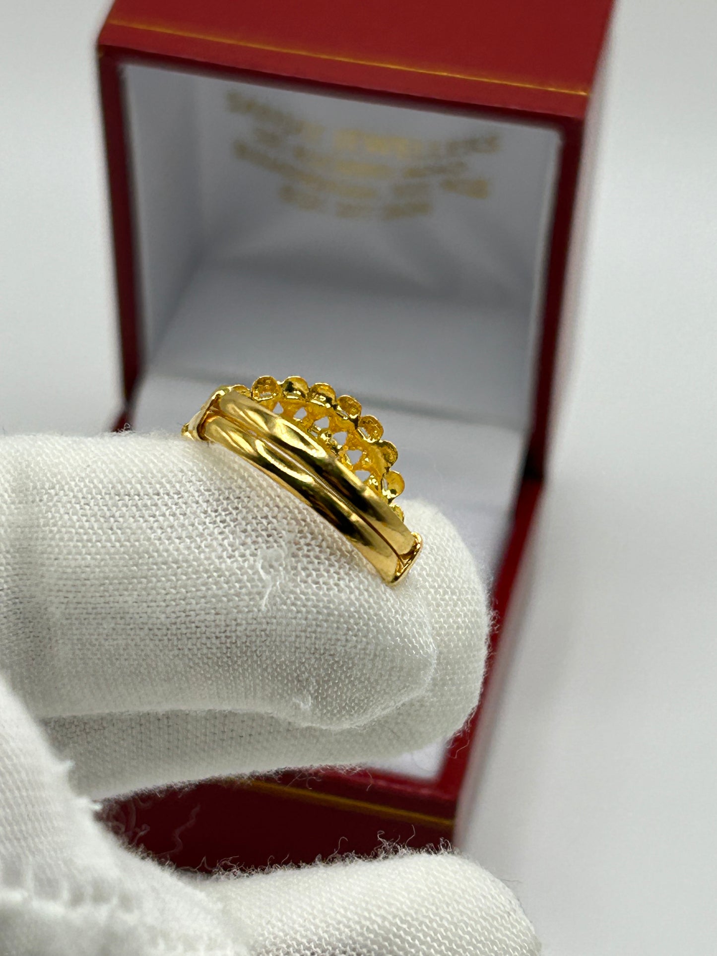 22ct Gold Ring Adjustable Ladies Hallmarked 4.8 grams