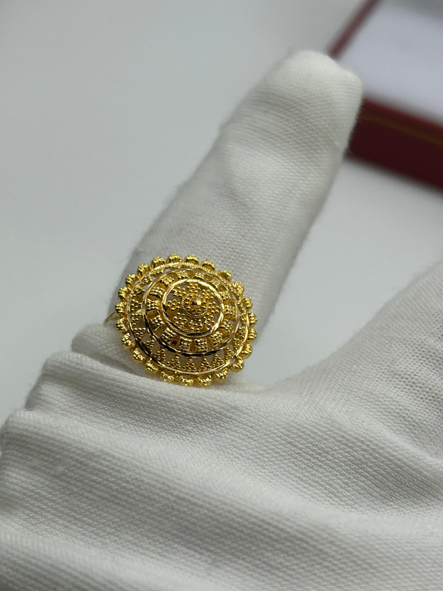 22ct Gold Ring Adjustable Ladies Hallmarked 4.8 grams