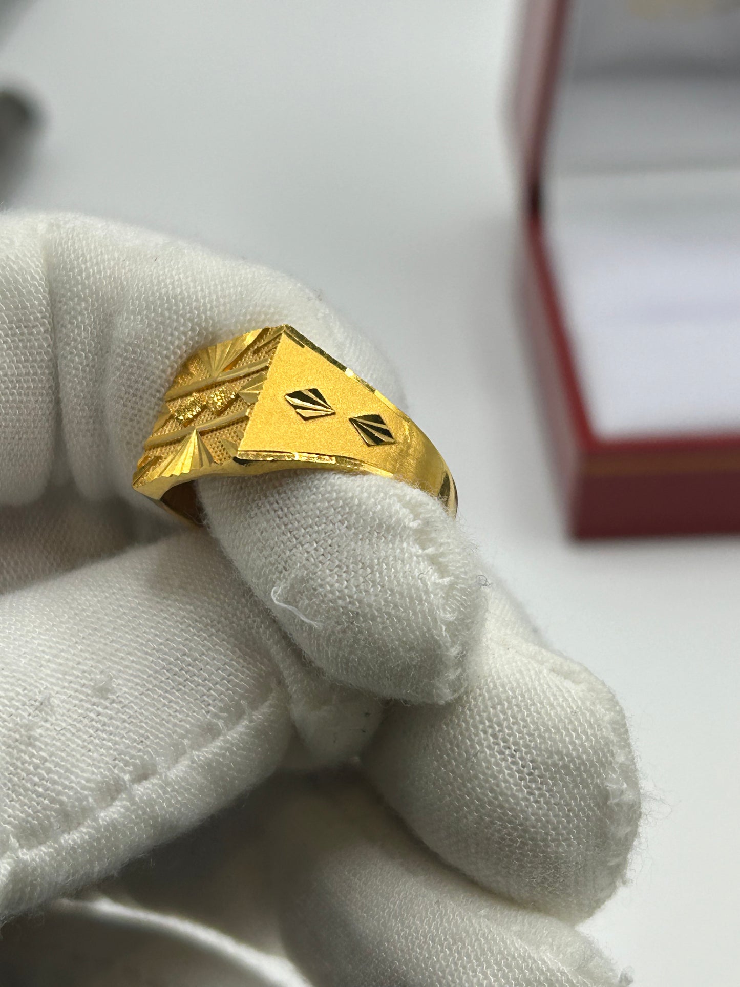 22ct Gold Ring Size U1/2 Hallmarked 6.2 grams