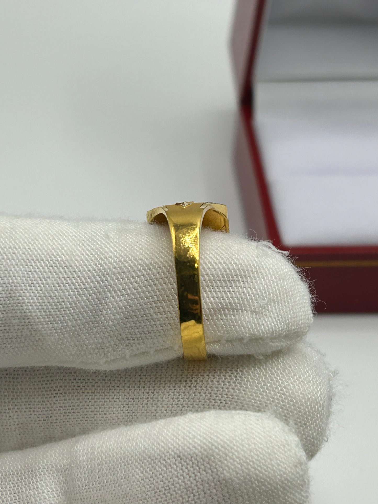 22ct Gold Ring Size U1/2 Hallmarked 6.2 grams
