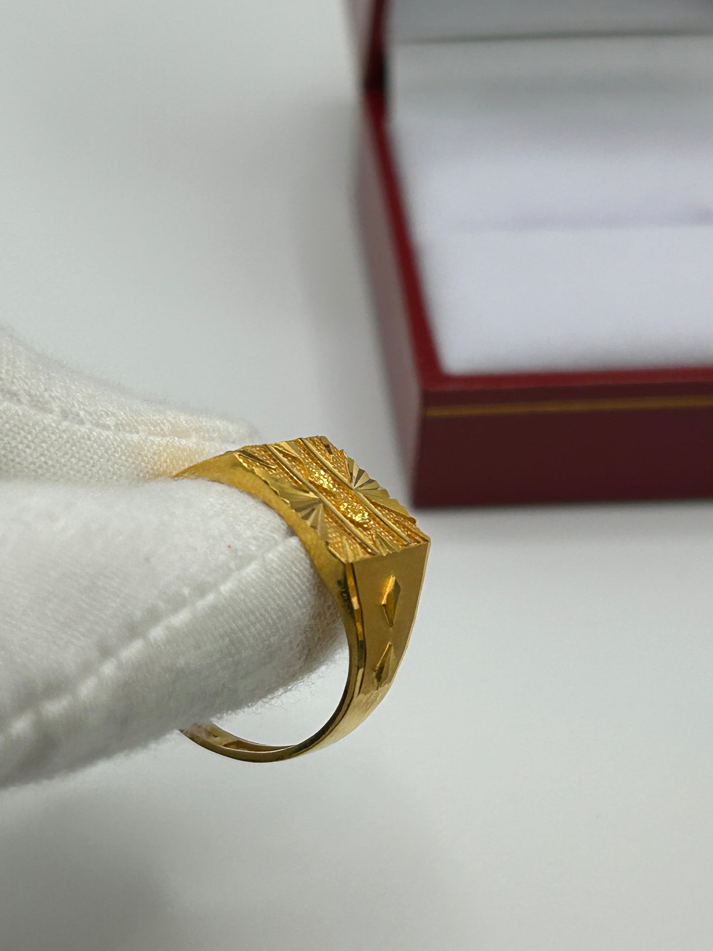 22ct Gold Ring Size U1/2 Hallmarked 6.2 grams