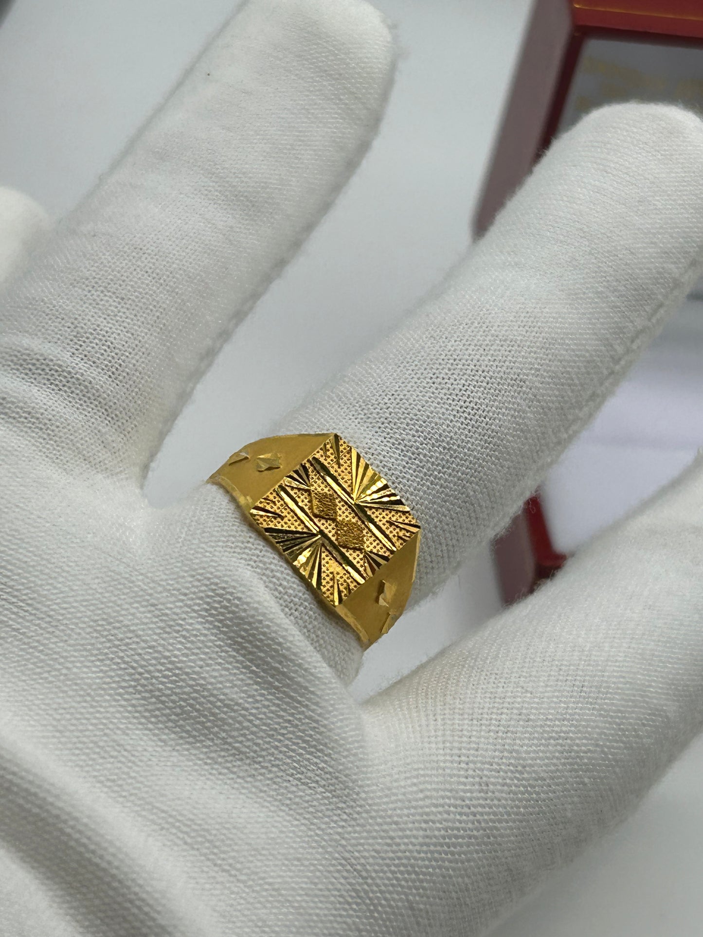 22ct Gold Ring Size U1/2 Hallmarked 6.2 grams