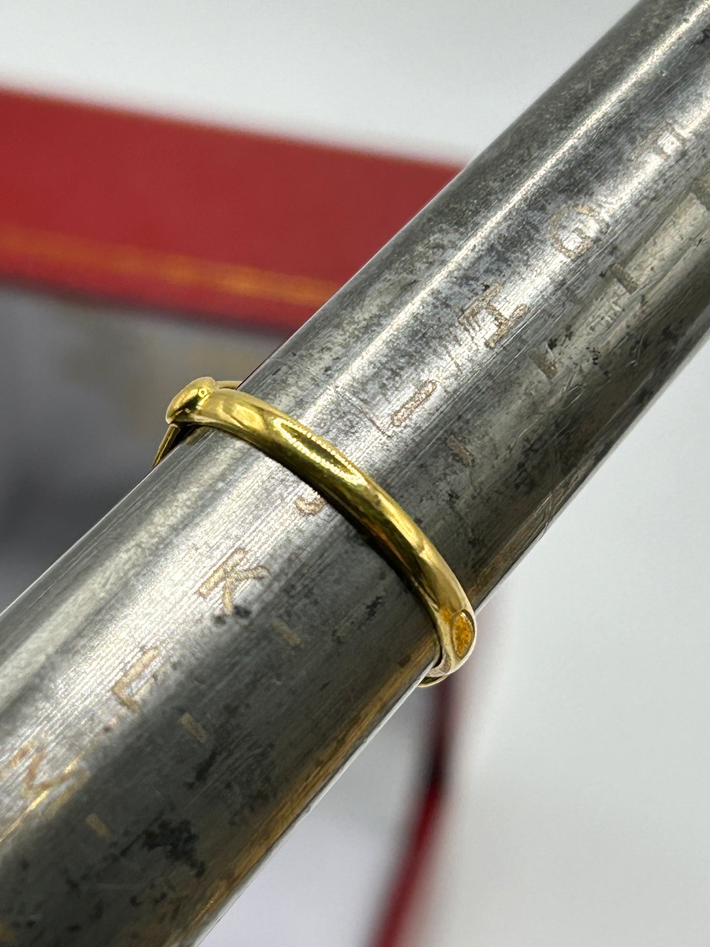 22ct Gold Ring Size J Hallmarked 2.6 grams