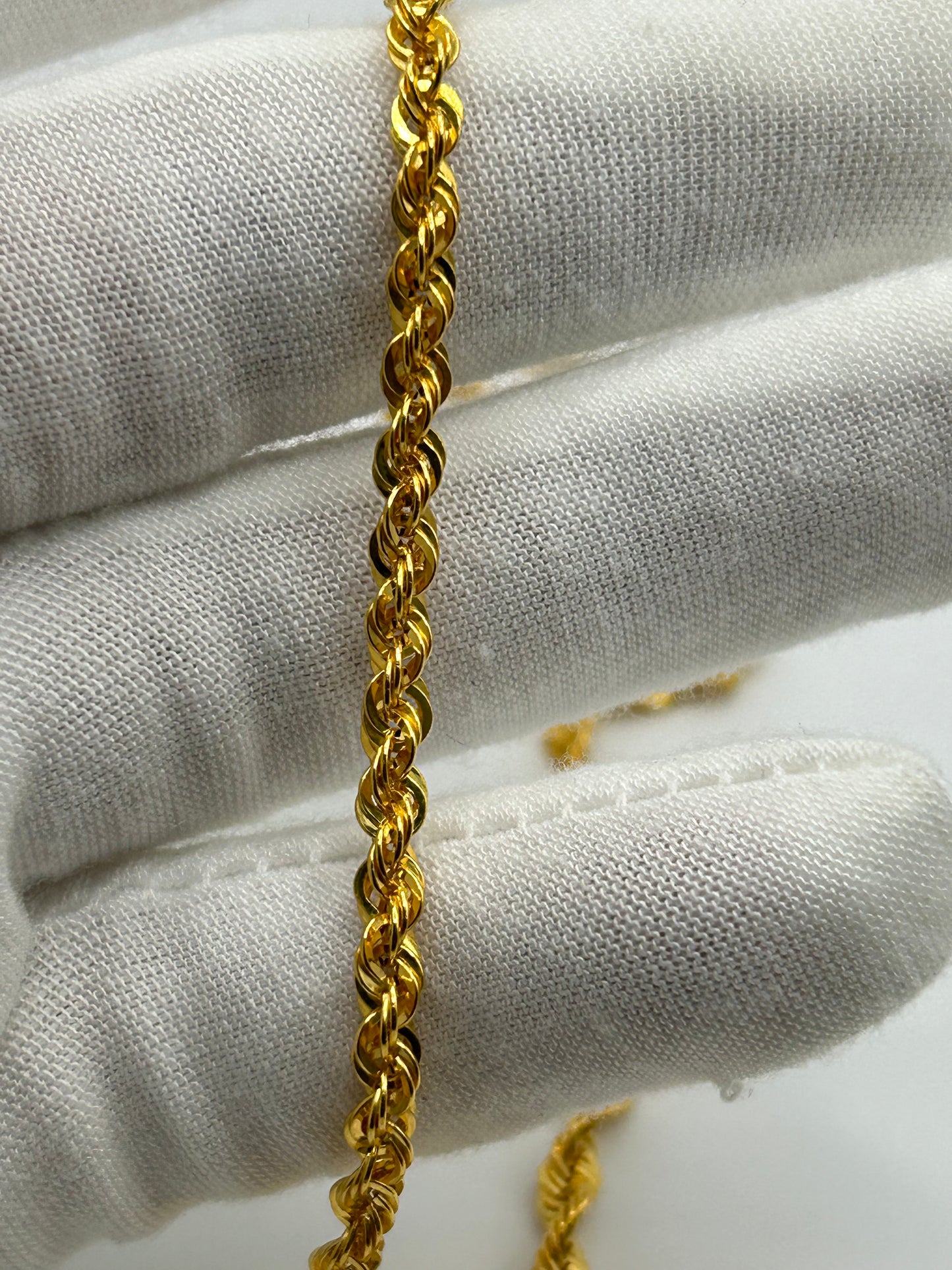 22ct Gold Chain 10.2 grams Hallmarked