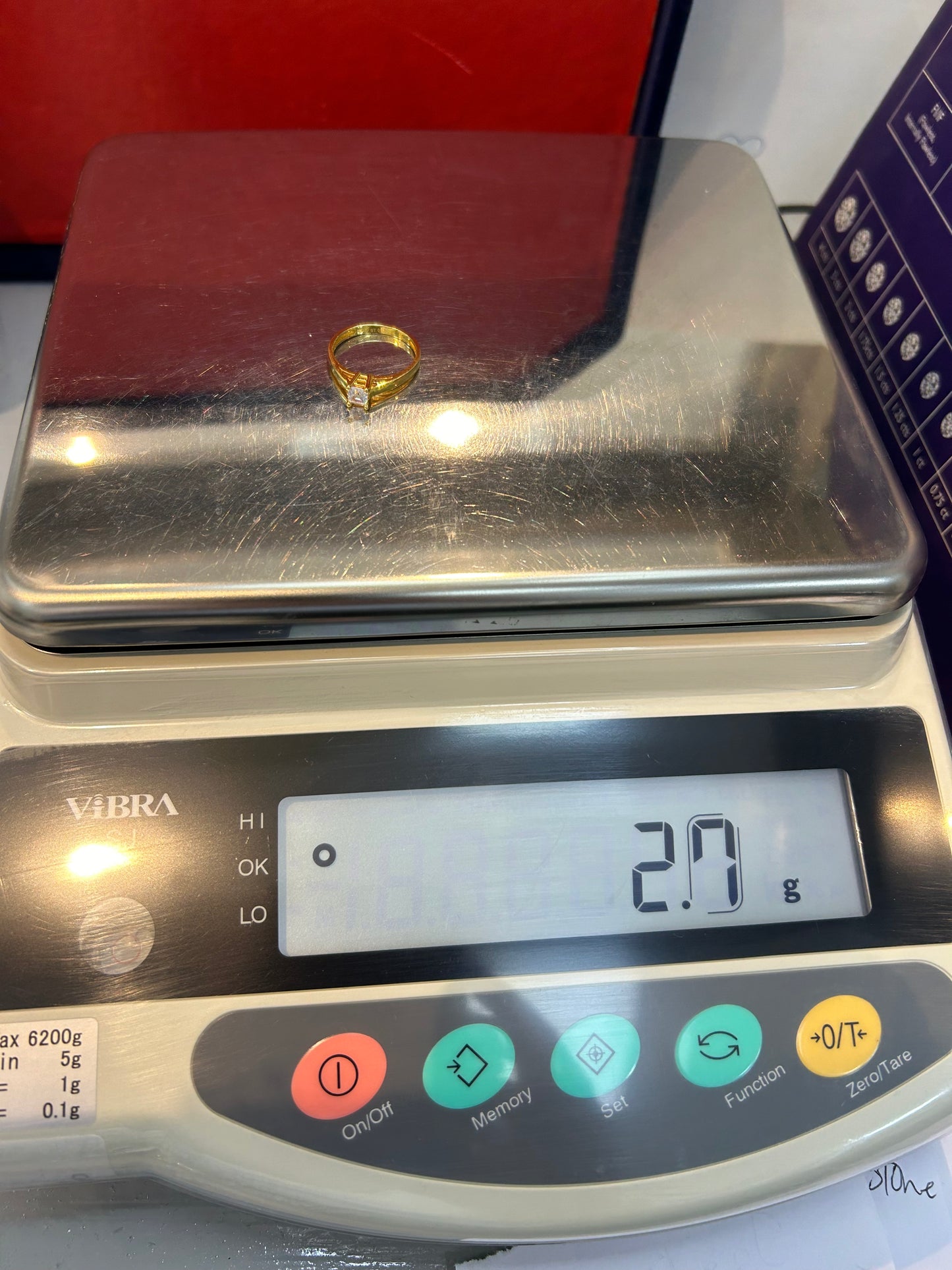 22ct Gold Ladies Ring 2.7 grams Size M