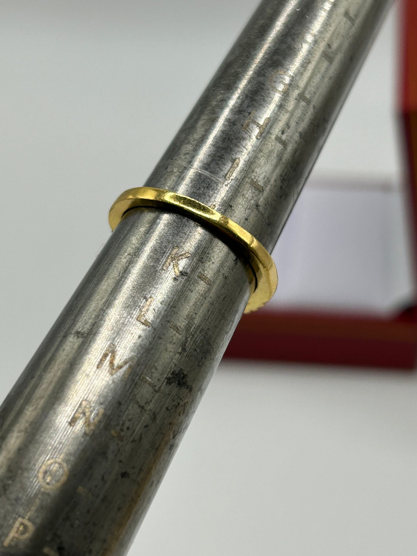 22ct Gold Ladies Ring 3.9 grams Hallmarked size J
