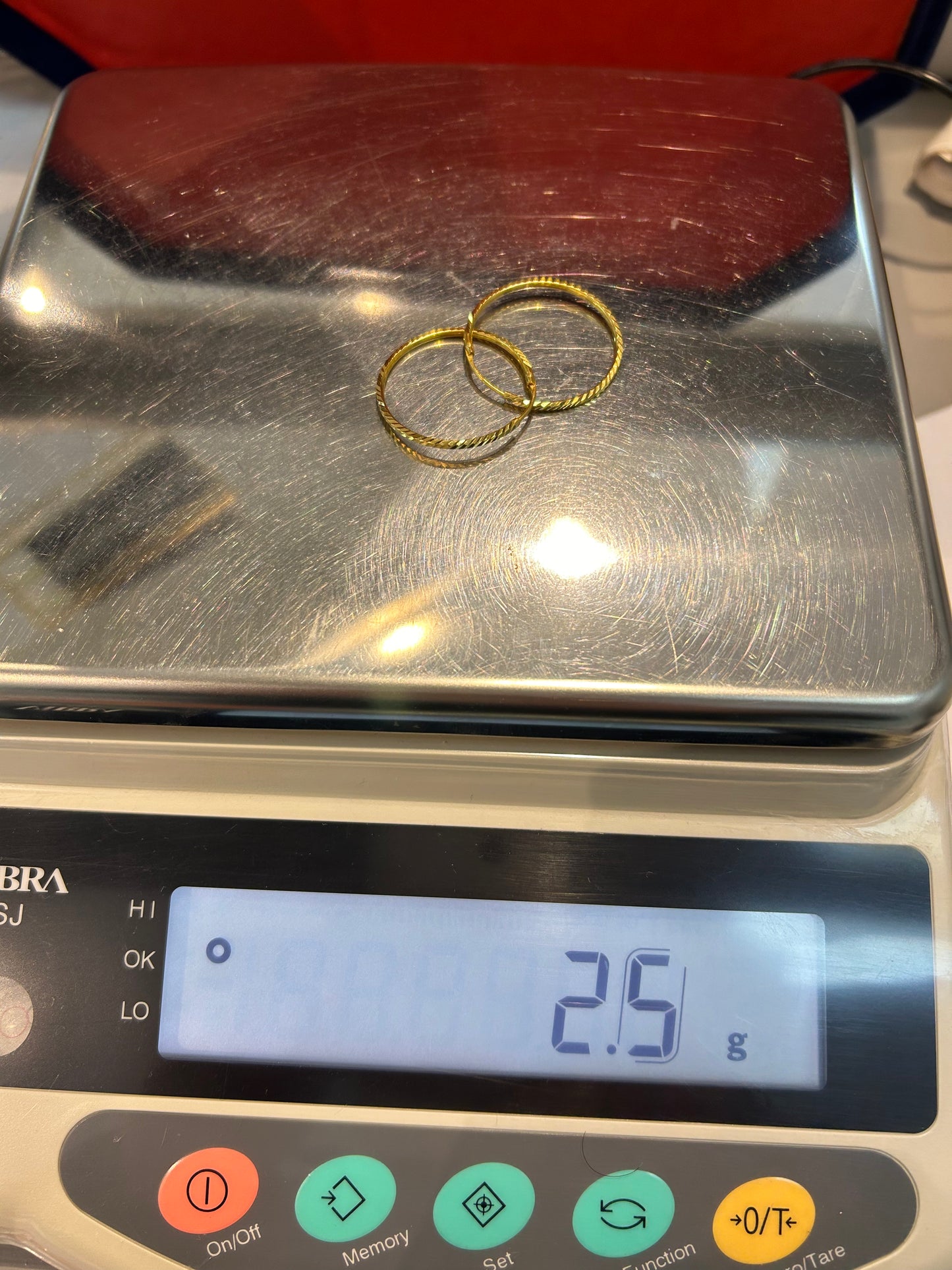 22ct Gold Earrings – 2.5g (Hallmarked)