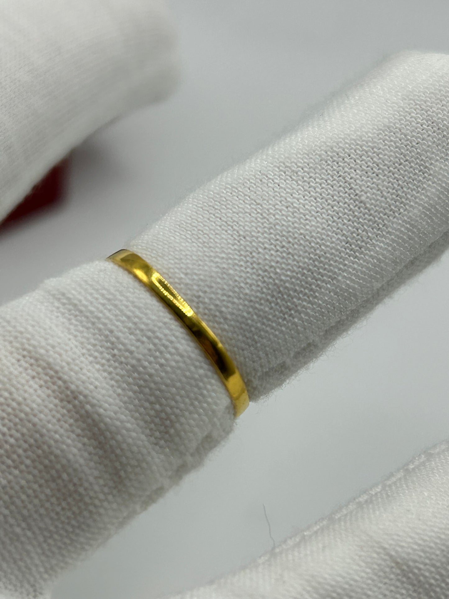 22ct Gold Ladies Ring 2.4 grams Size N