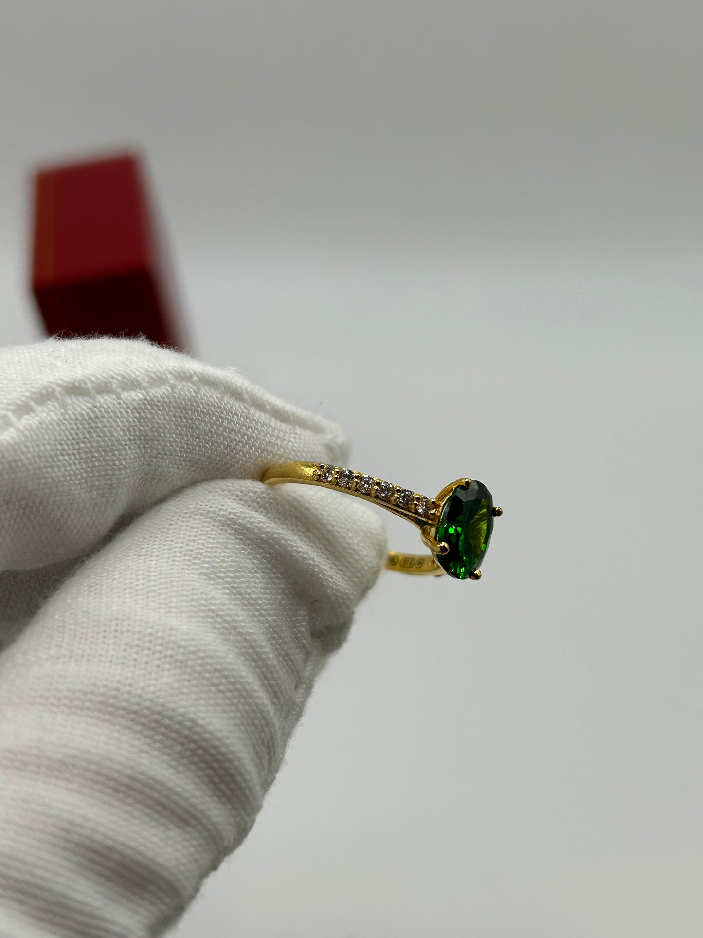 22ct Gold Ladies Ring 3.4 grams Size O