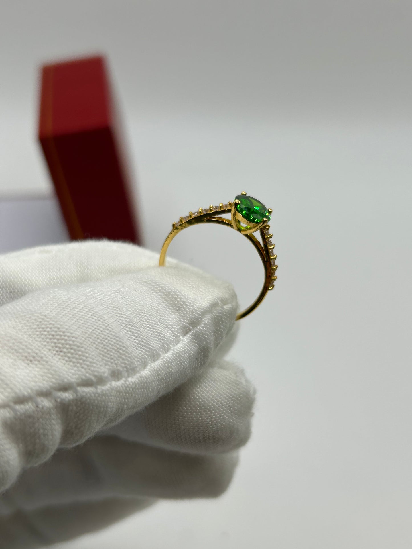 22ct Gold Ladies Ring 3.4 grams Size O