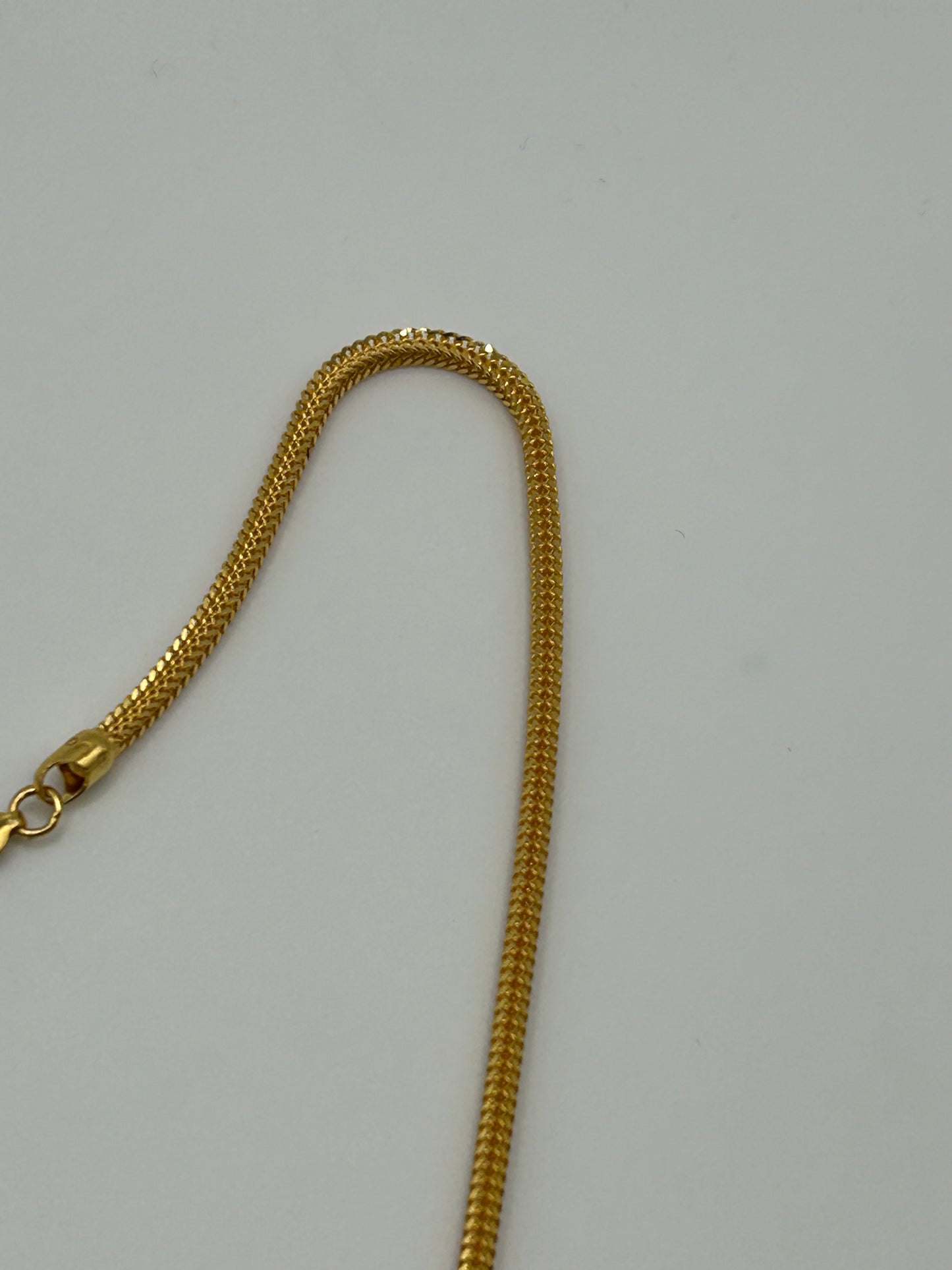 Elegant 22ct Gold Chain - 15.9 grams, 20 Inches (Hallmarked)