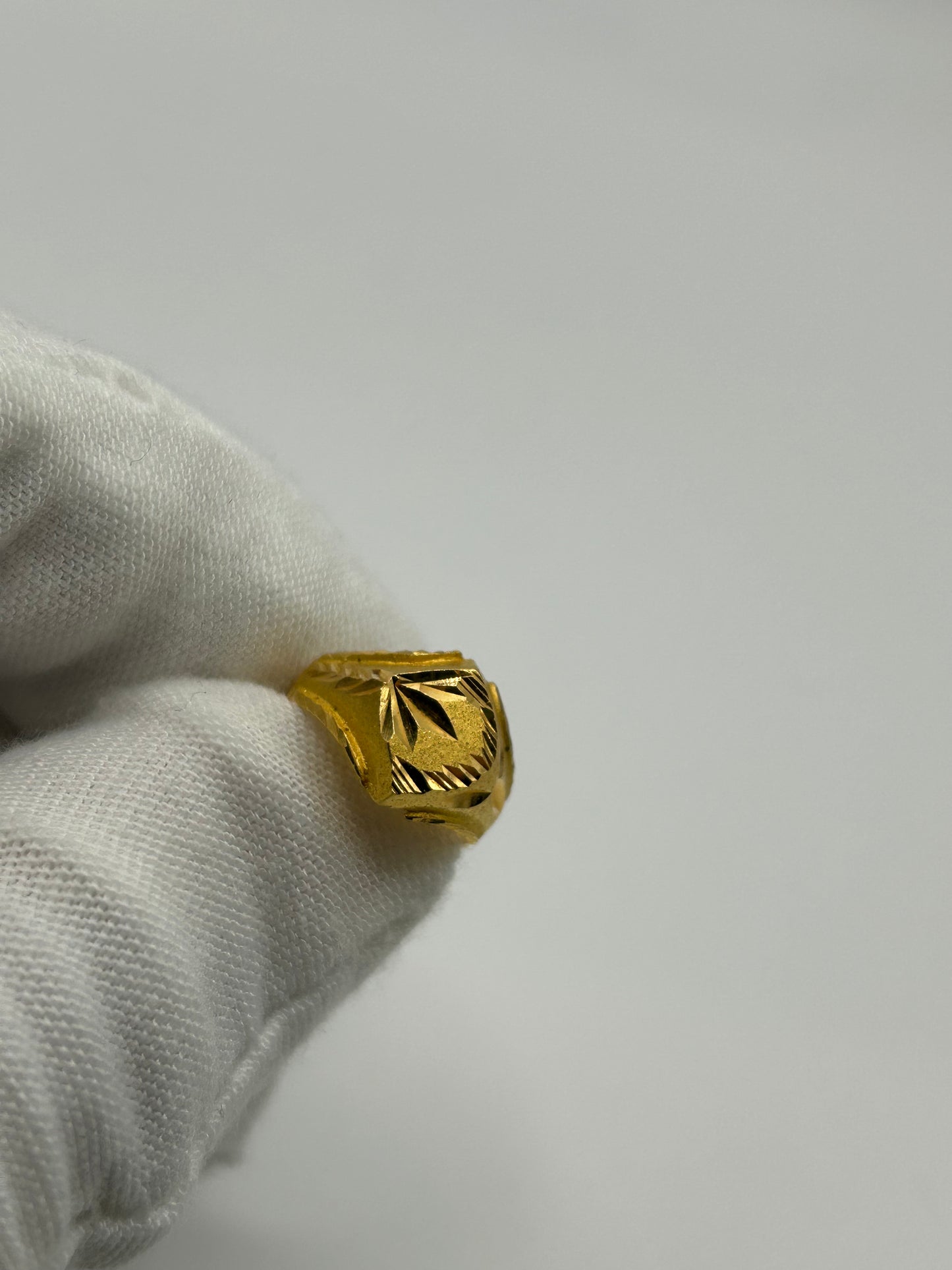 22ct Gold Baby Ring 2.6 grams Hallmarked