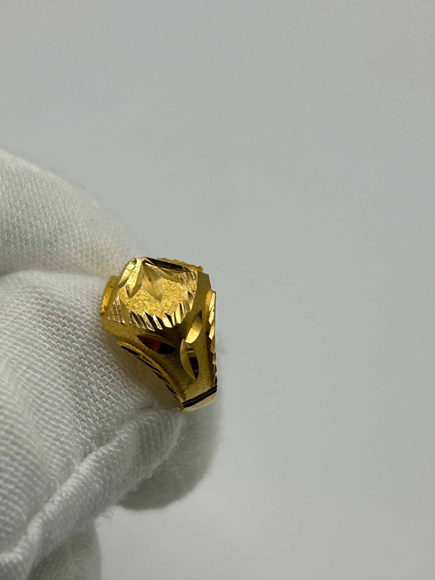 22ct Gold Baby Ring 2.6 grams Hallmarked