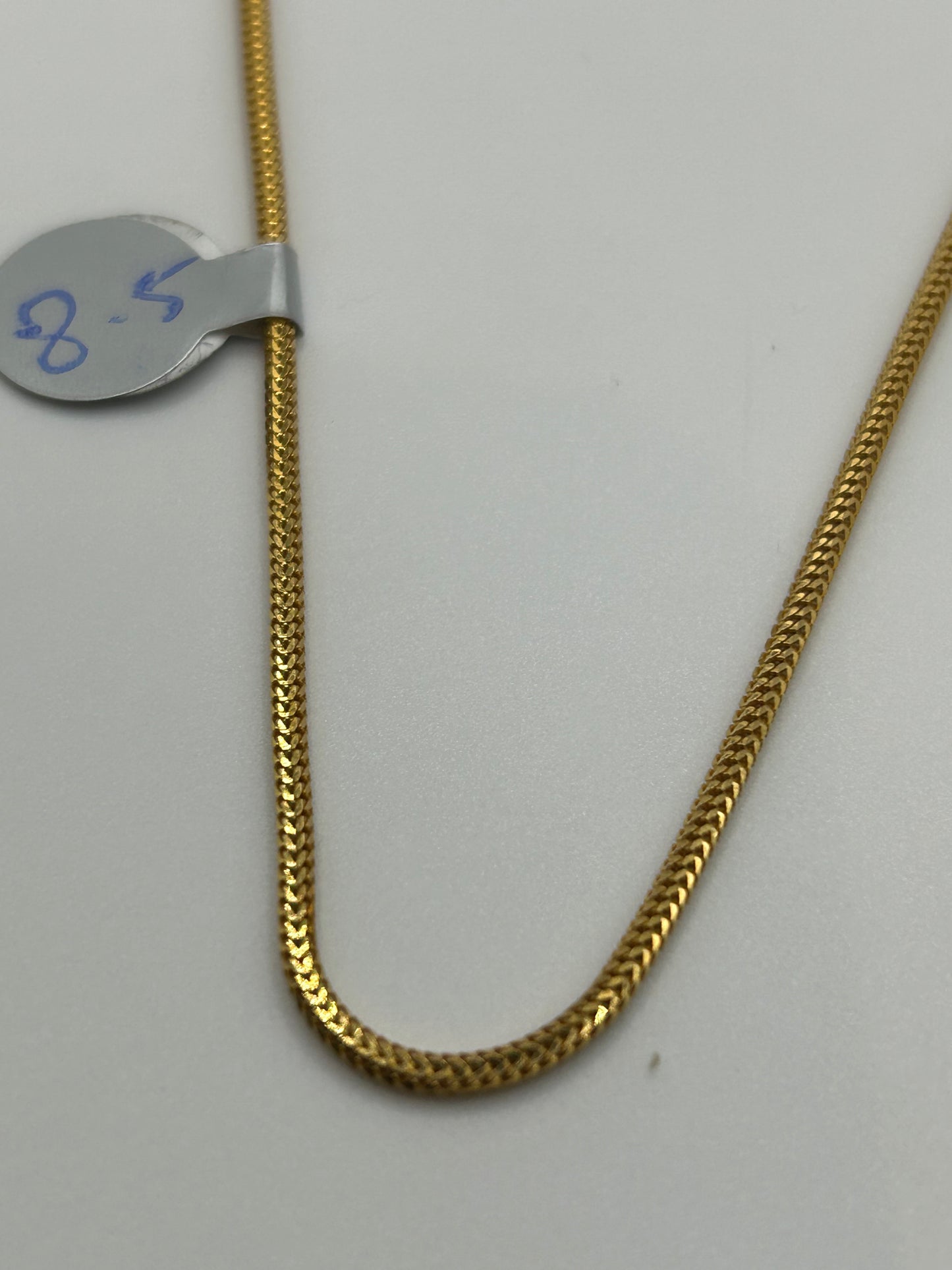 22ct Gold Chain 8.5 grams 20 inch Hallmarked