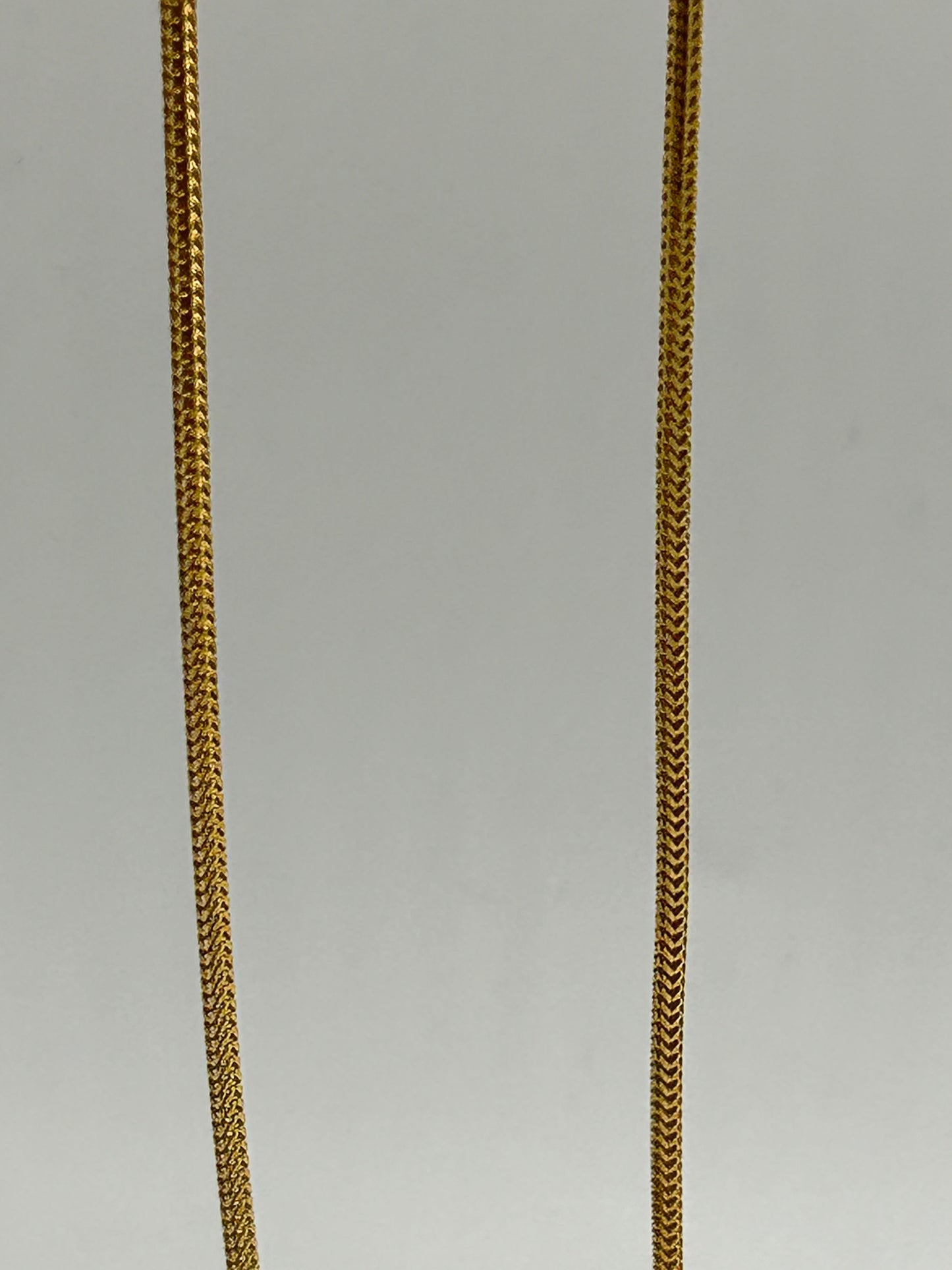 22ct Gold Chain 8.5 grams 20 inch Hallmarked