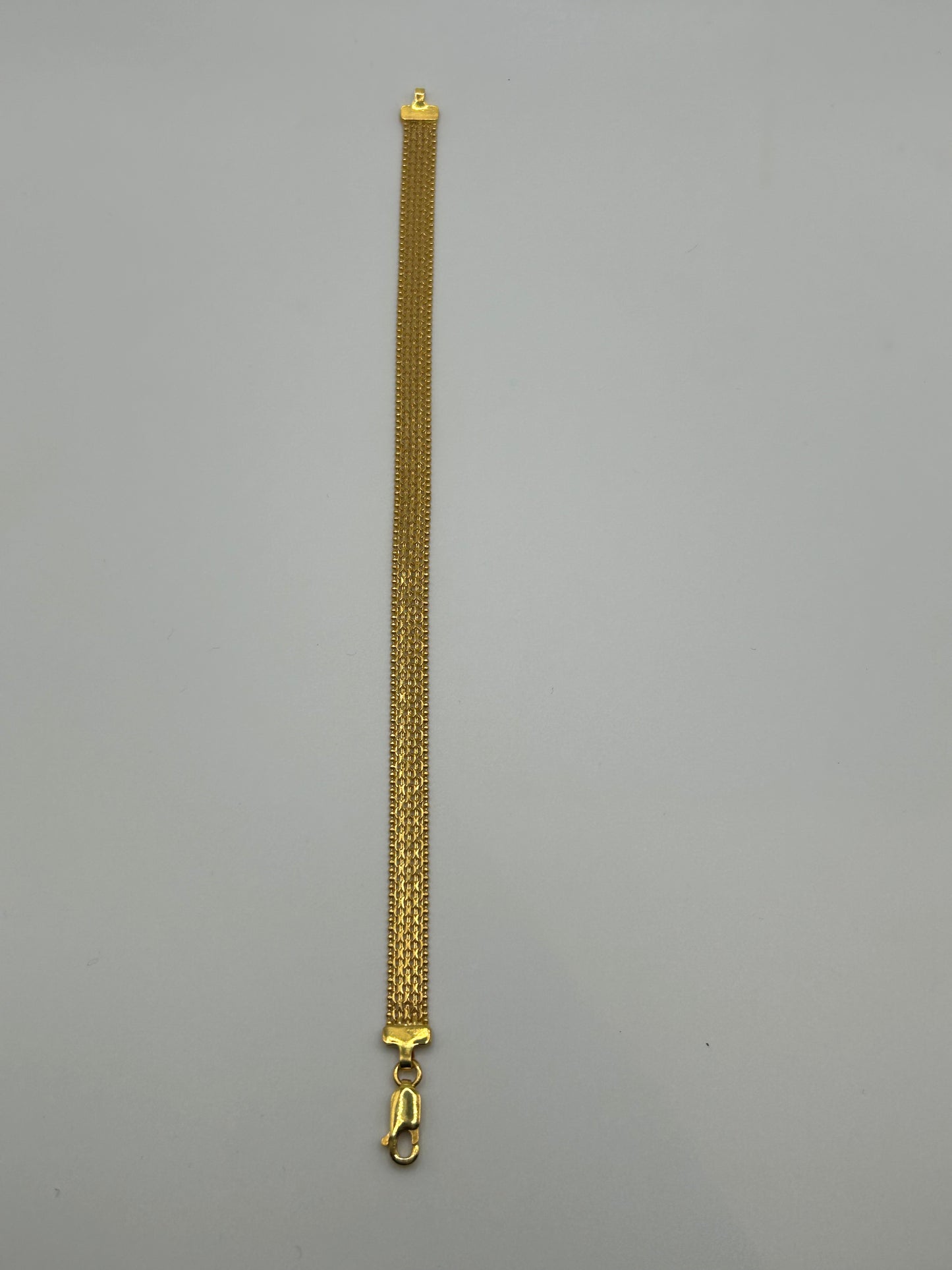 22ct Gold Ladies Bracelet 7.2 grams Hallmarked