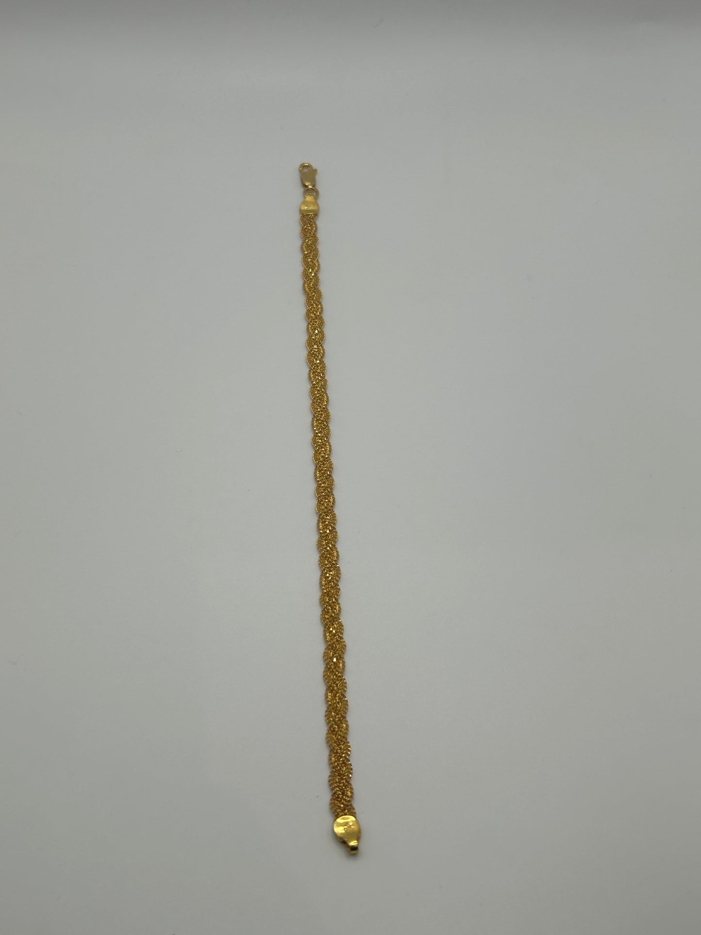 22ct Gold Ladies Bracelet - 6.8 grams Hallmarked