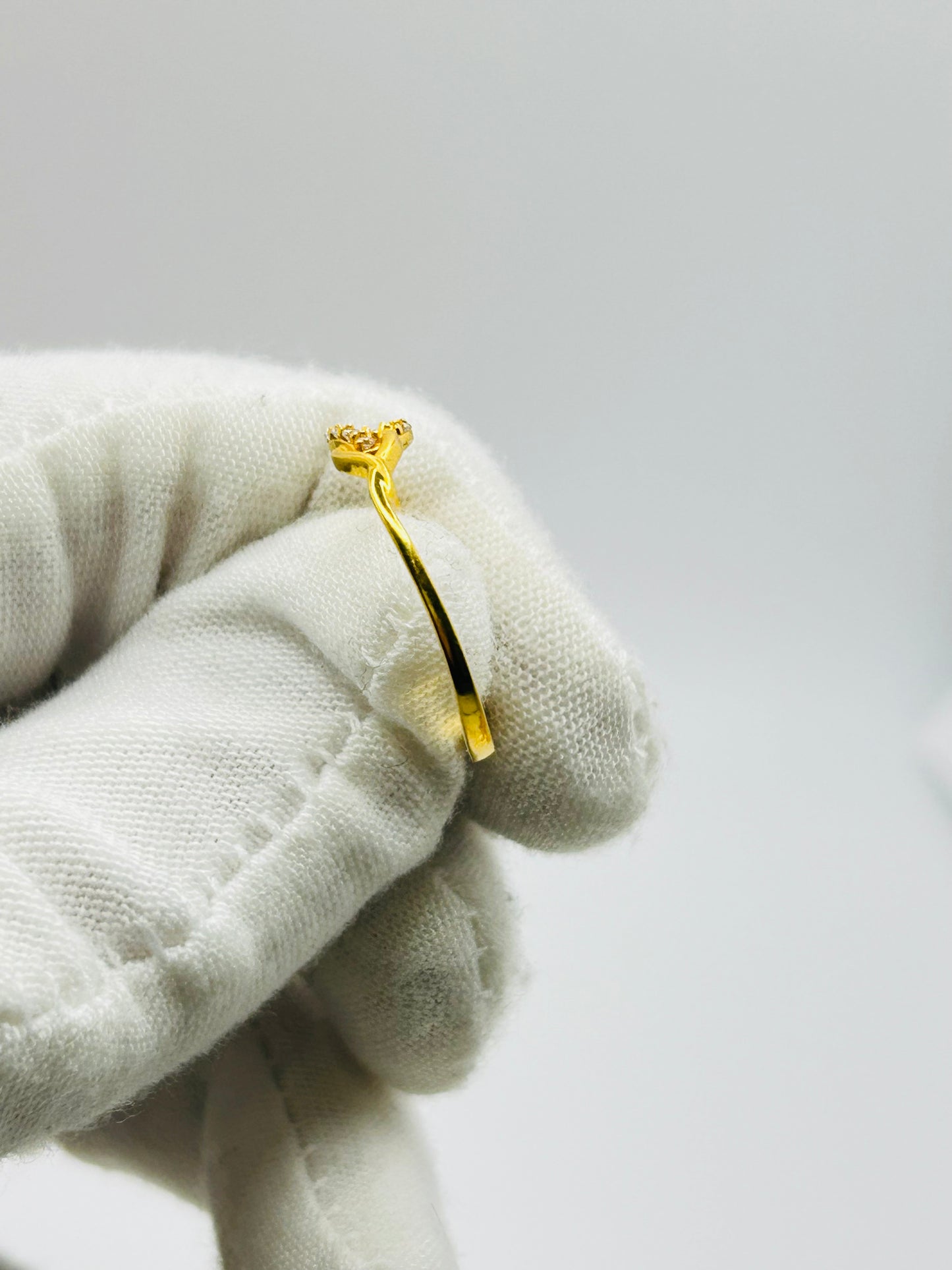 22ct Gold Ladies Ring – 1.8g – Size Q (Hallmarked)
