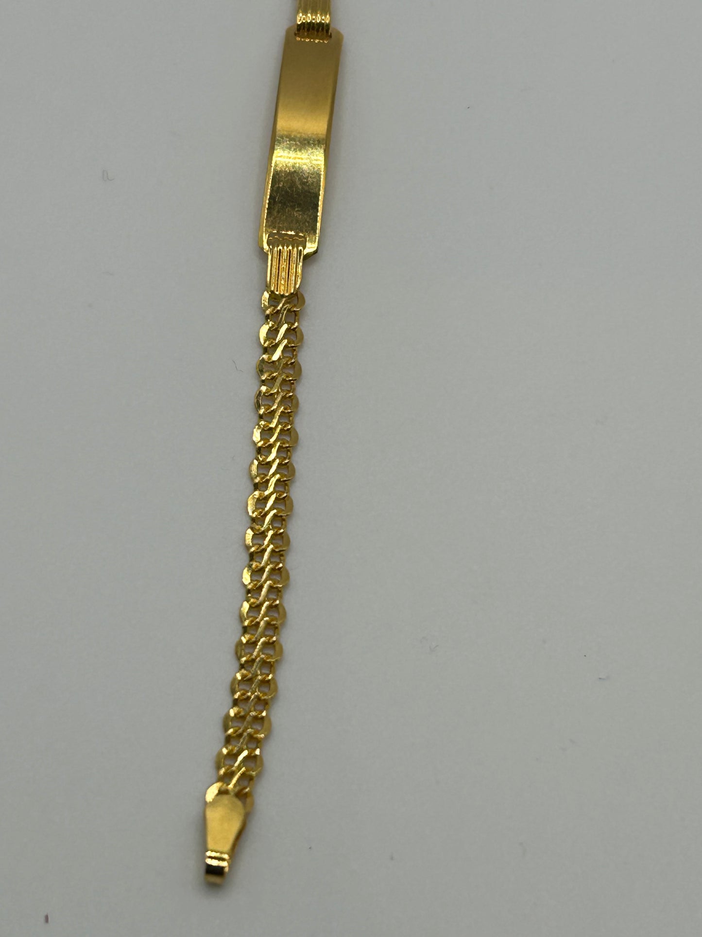 22ct Baby Bracelet 4.6 grams Hallmarked