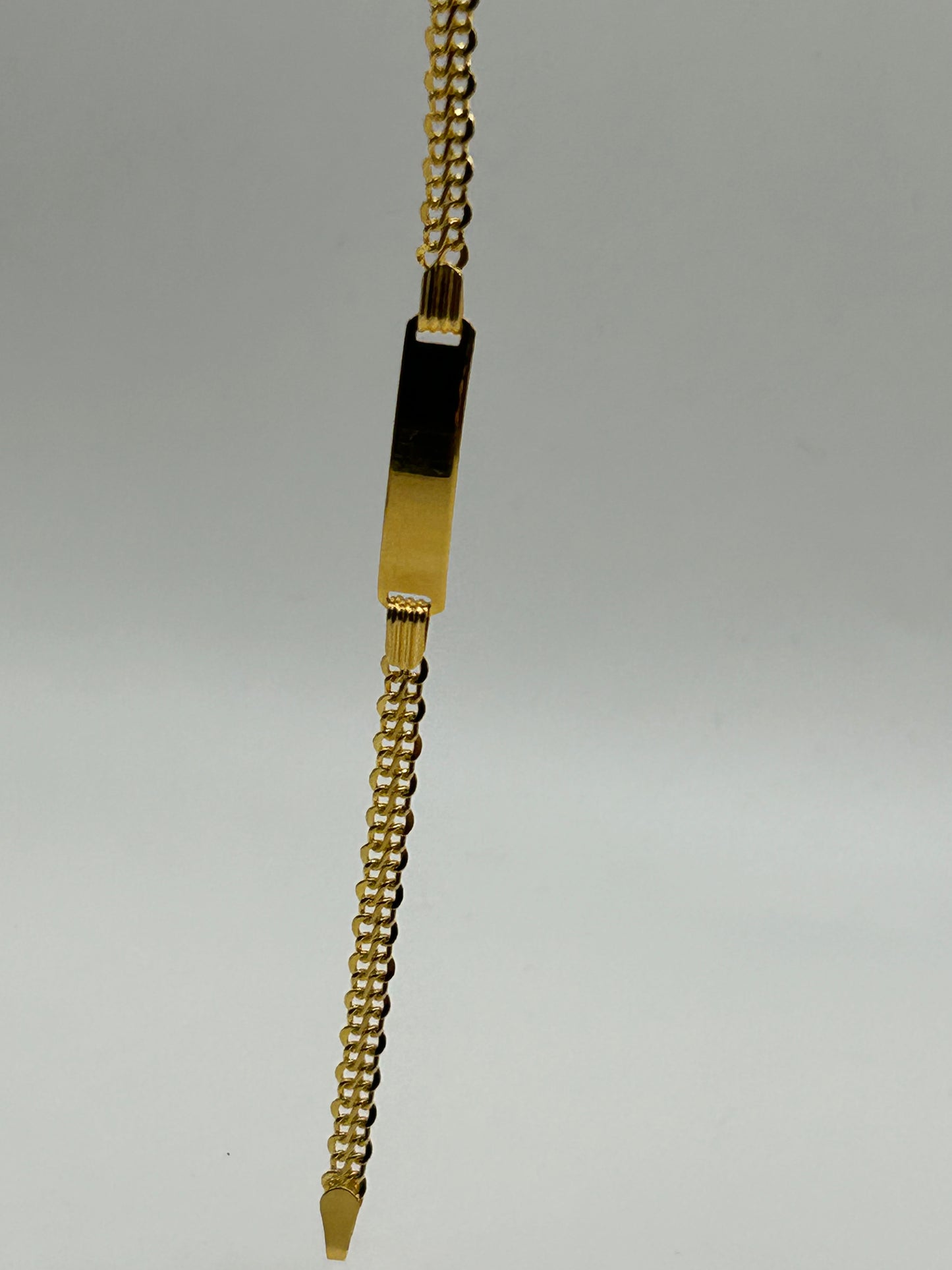22ct Baby Bracelet 4.6 grams Hallmarked