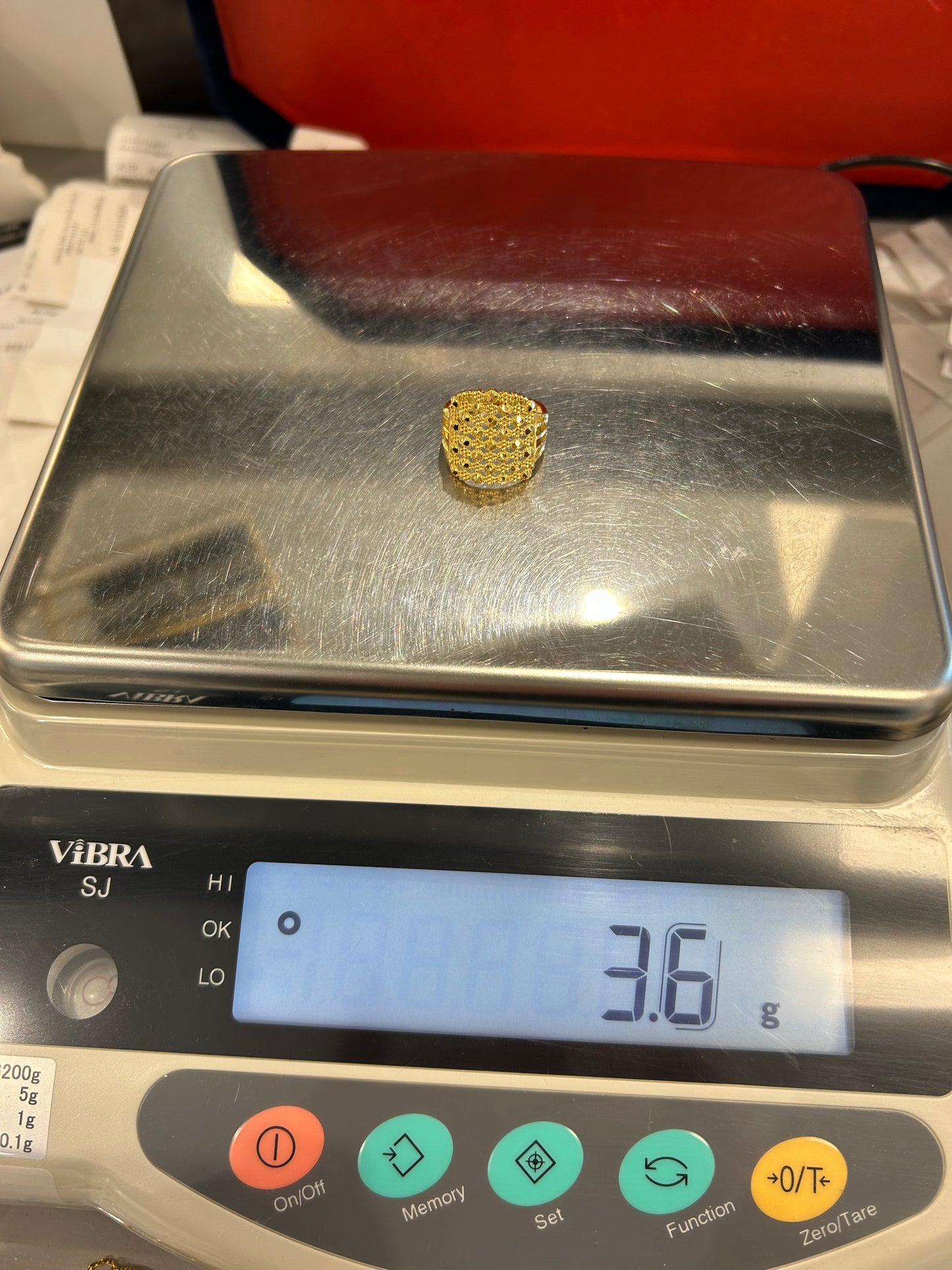 22ct Gold Ladies Ring – 3.6g – Size Q (Hallmarked)