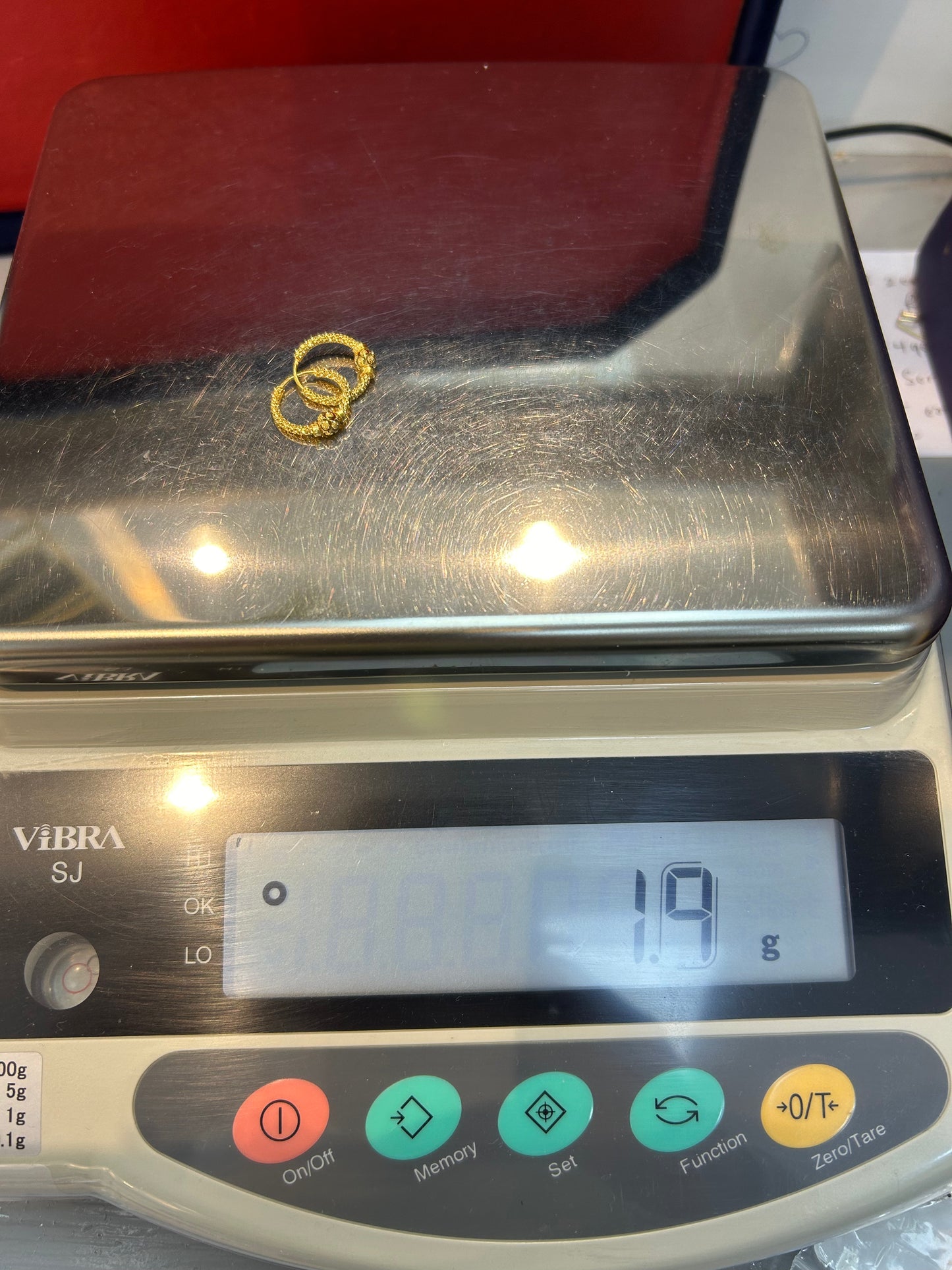 22ct Gold Earrings 1.9 grams Hallmarked