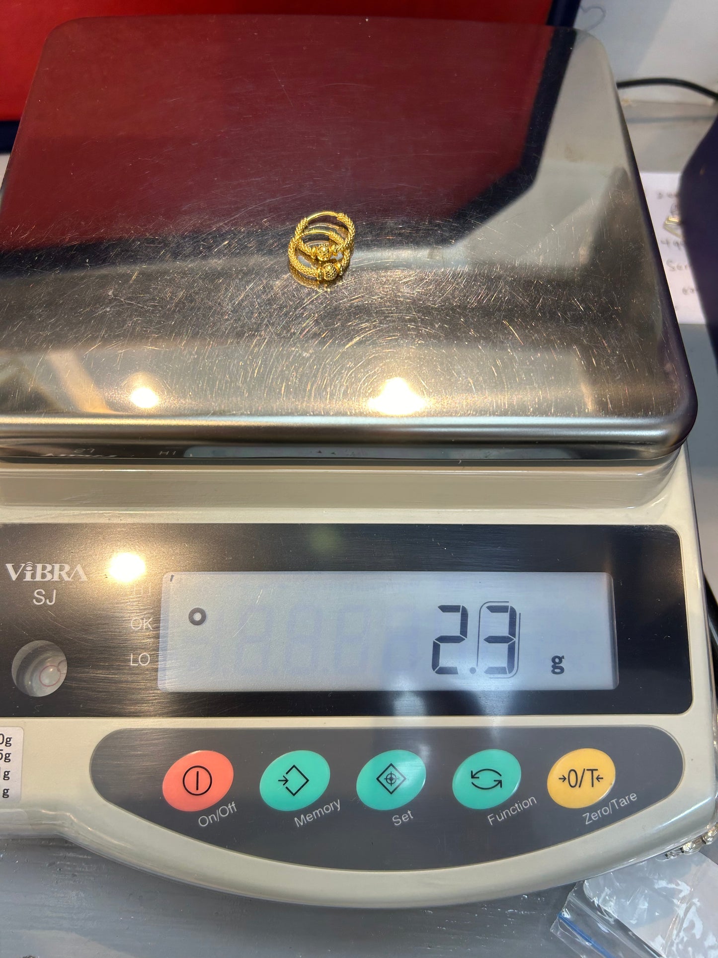22ct Gold Earrings 2.3 grams Hallmarked