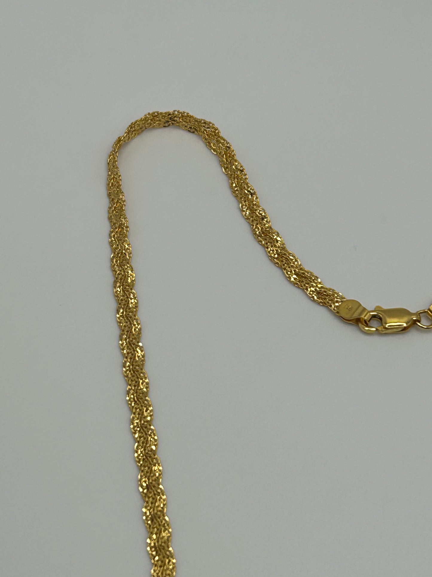 22ct Gold Chain - 12.2 grams, Hallmarked 22inch