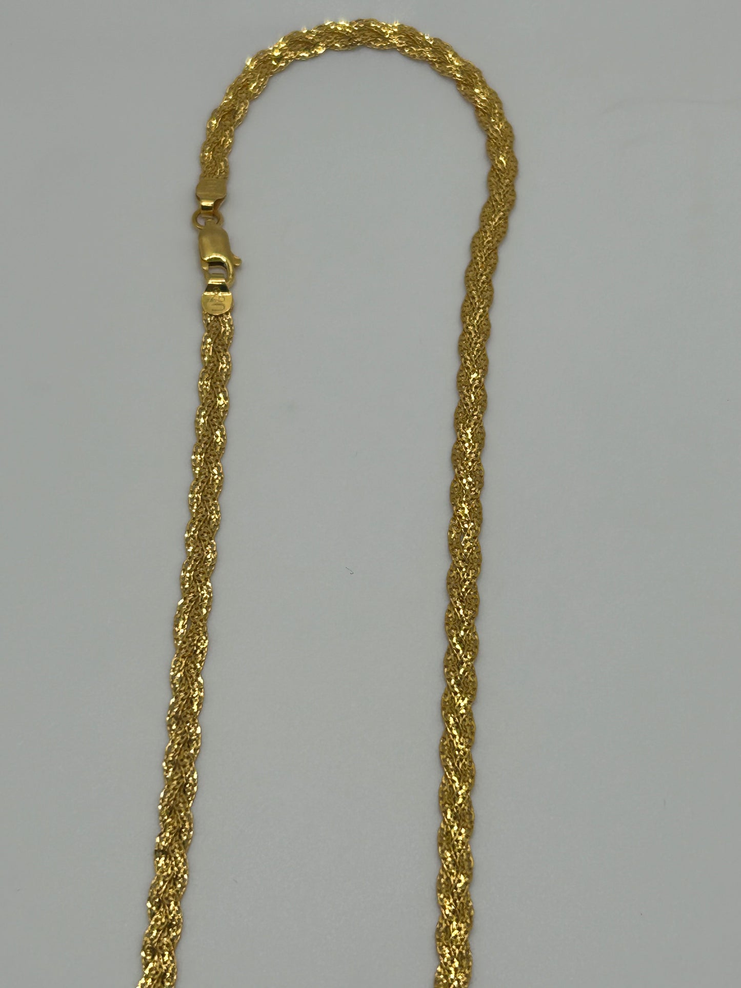22ct Gold Chain - 12.2 grams, Hallmarked 22inch