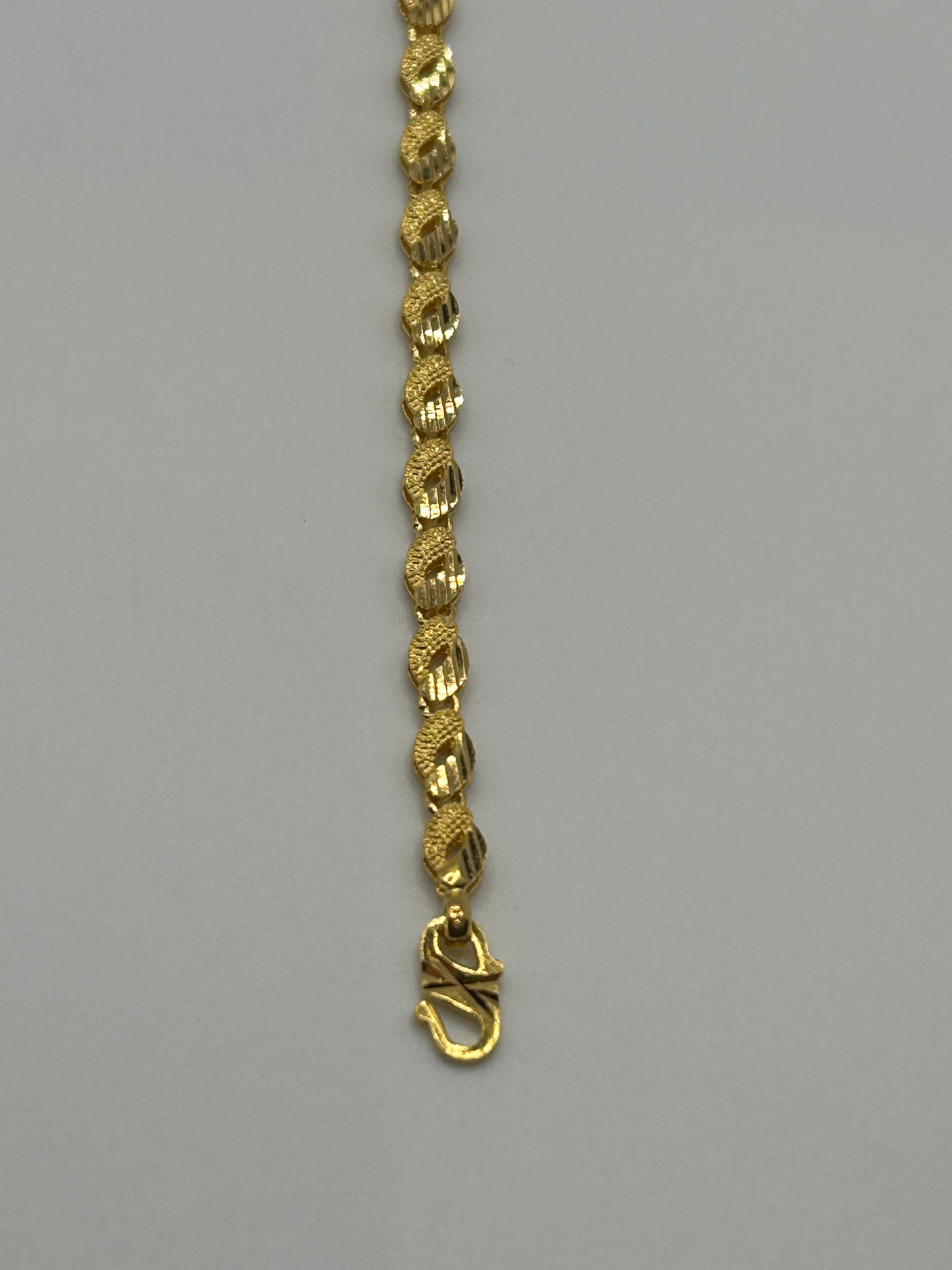 22ct Gold Bracelet 7.7 grams Ladies Hallmarked