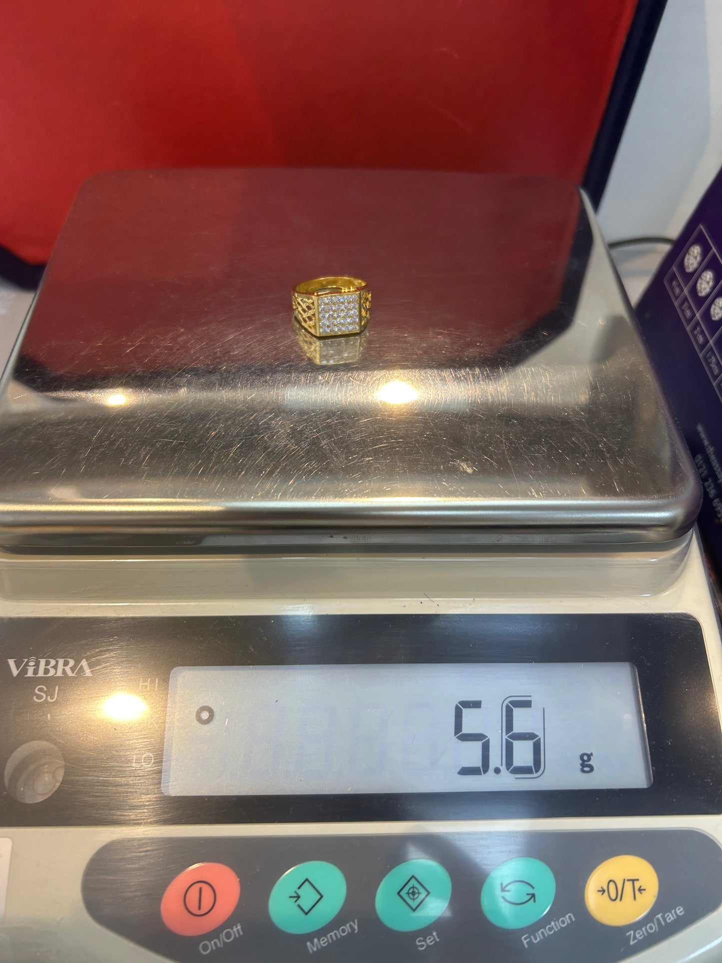 22ct Gold Men's Ring 5.6 grams Size R Hallmarked