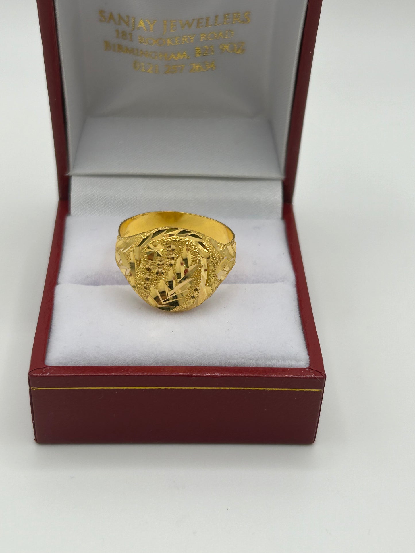 22ct Gold Men's Ring 4.2 grams Size S1/2 Hallmarked