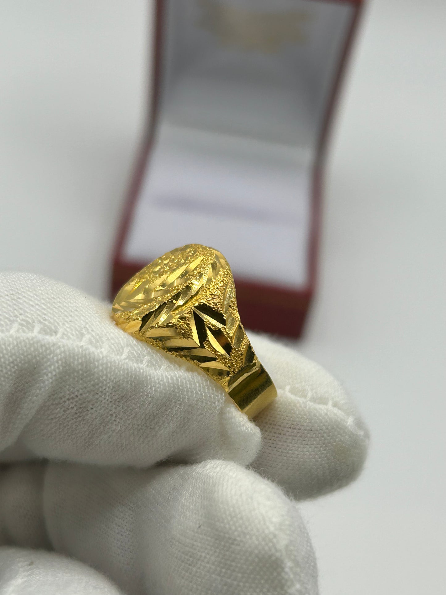22ct Gold Men's Ring 4.2 grams Size S1/2 Hallmarked