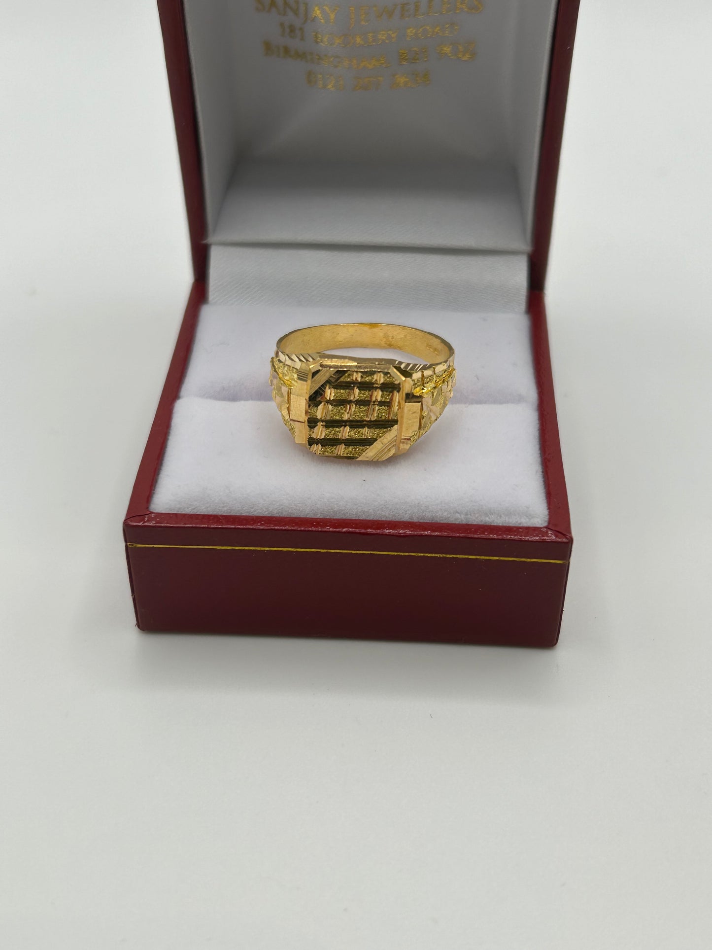 22ct Gold Men's Ring 4.8 grams Size S Hallmarked
