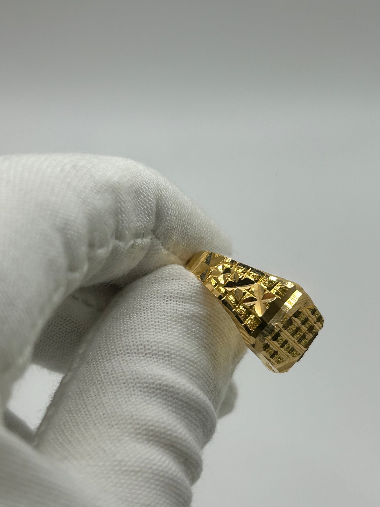 22ct Gold Men's Ring 4.8 grams Size S Hallmarked