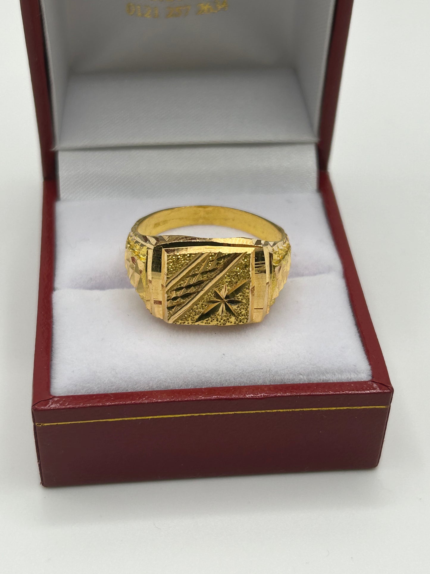 22ct Gold Men's Ring 7.6 grams Size S Hallmarked