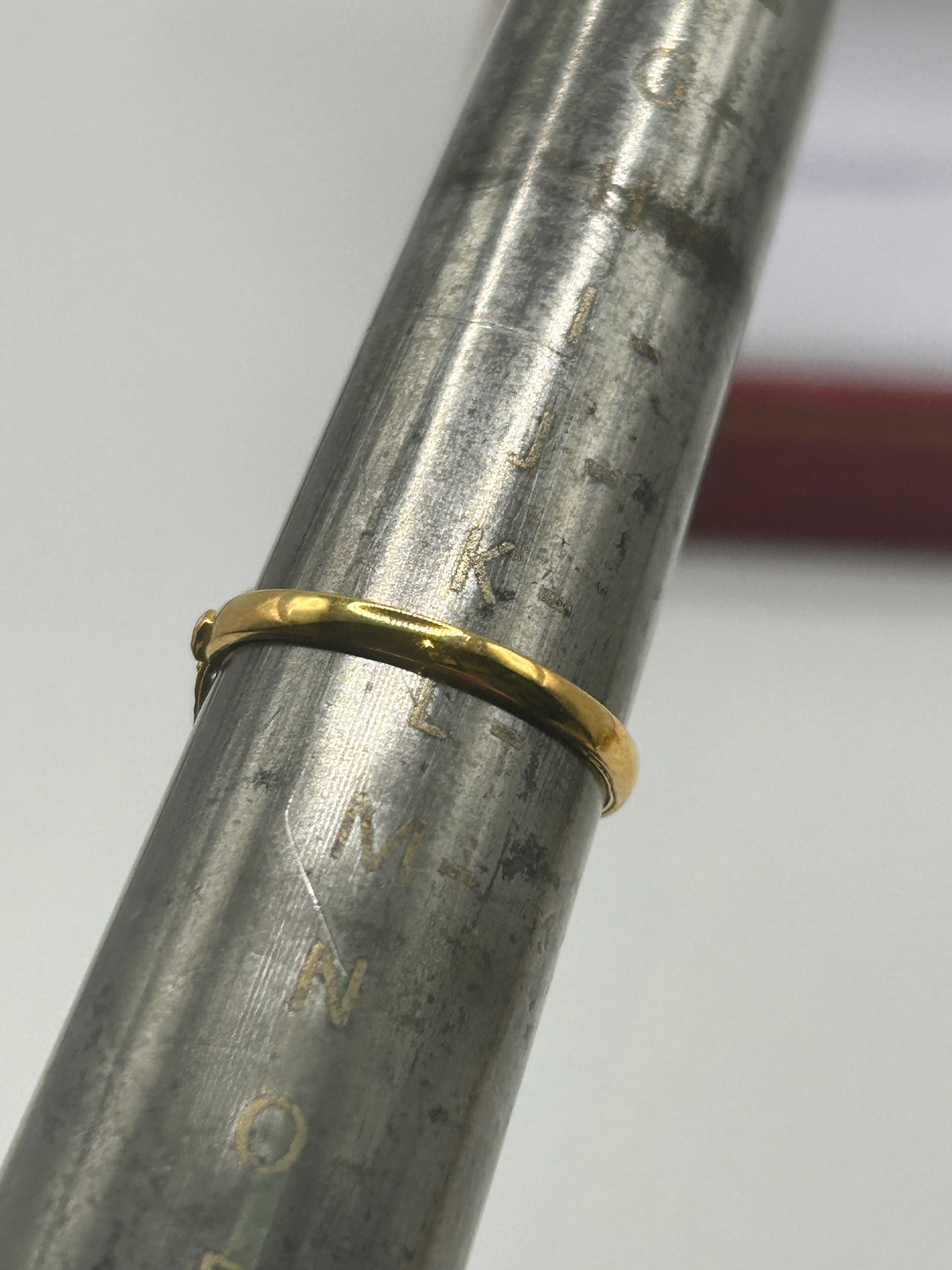 22ct Gold Ring Size K Ladies Hallmarked 2.7 grams
