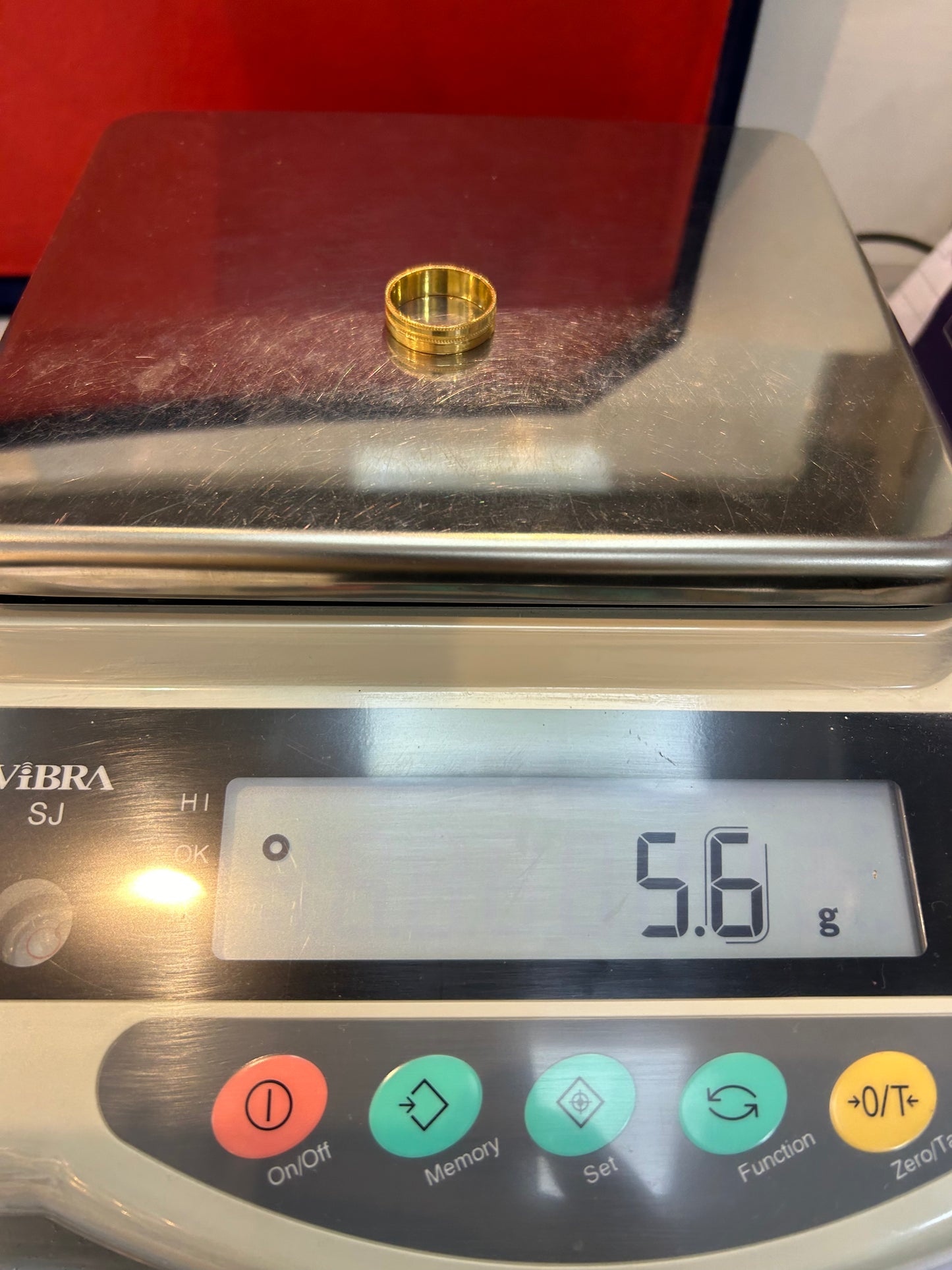 22ct Gold Men’s Band - 5.6 grams, Size Q ½ (Hallmarked):