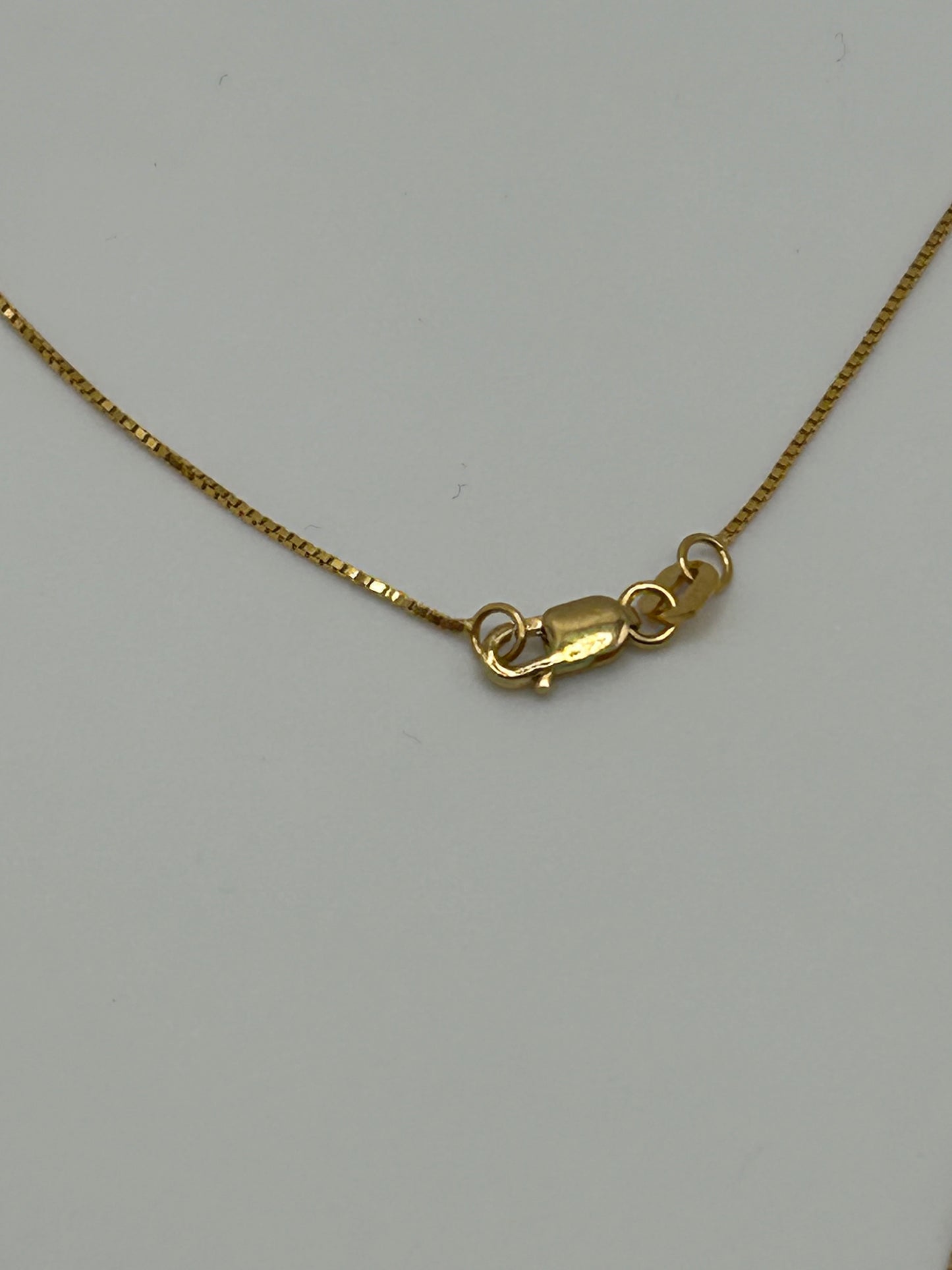 22ct Gold Box Chain 2.4 grams 18 inch Hallmarked
