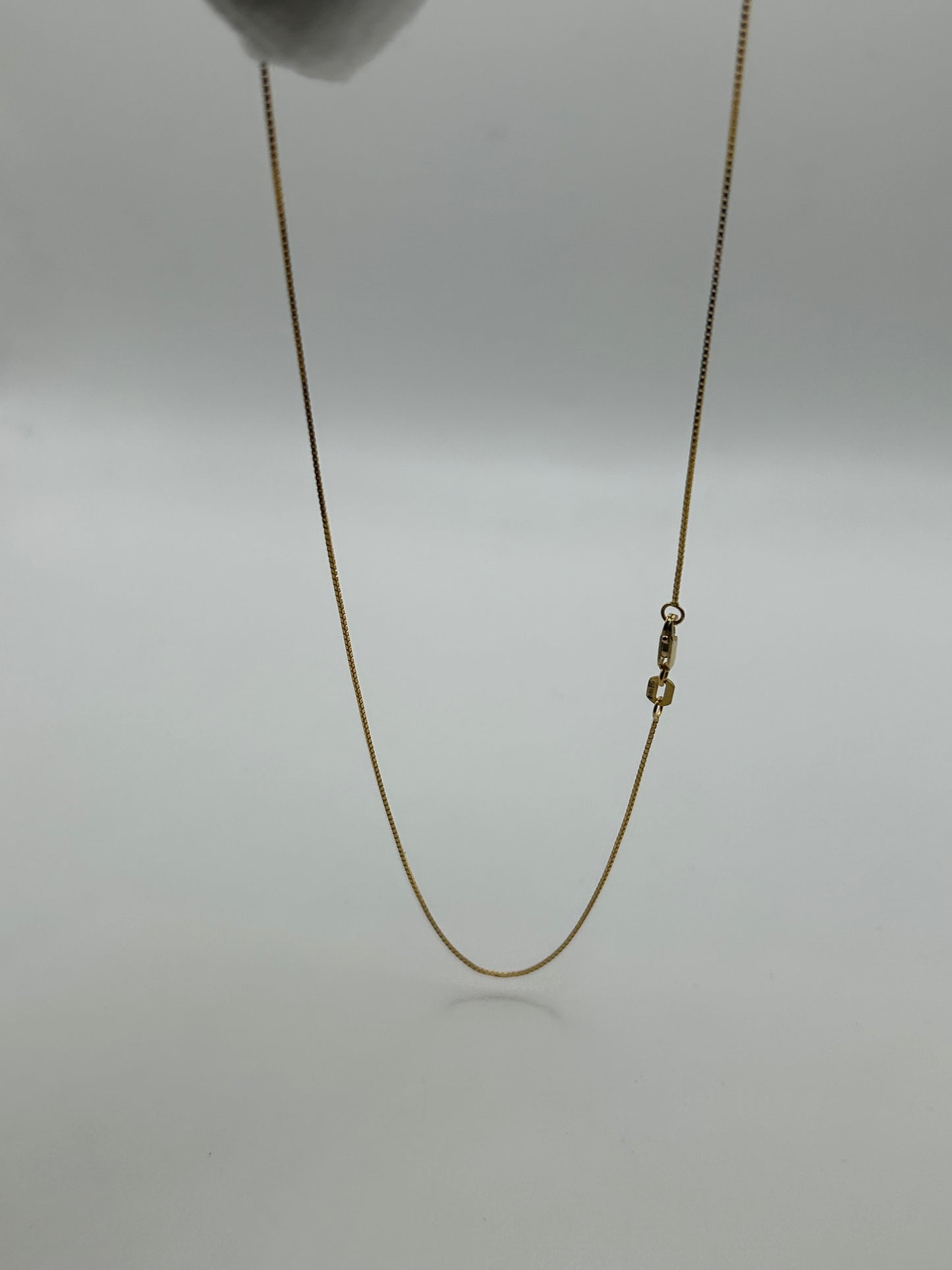 22ct Gold Box Chain 2.4 grams 18 inch Hallmarked