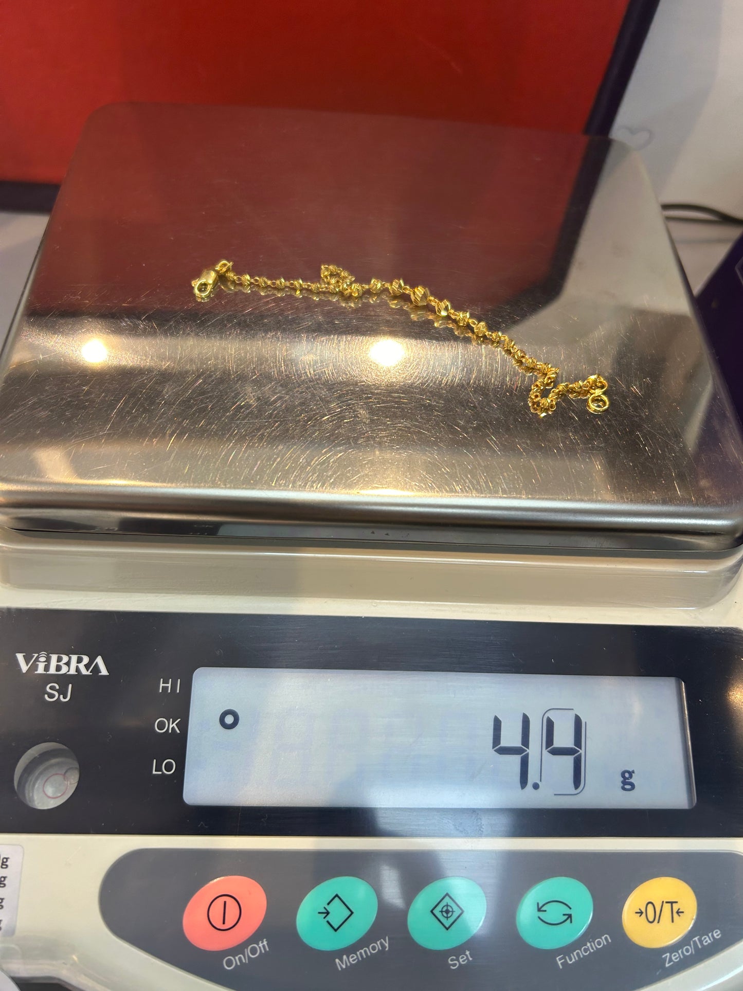 22ct Gold Bracelet - 4.4 grams, 7 inches (Hallmarked):