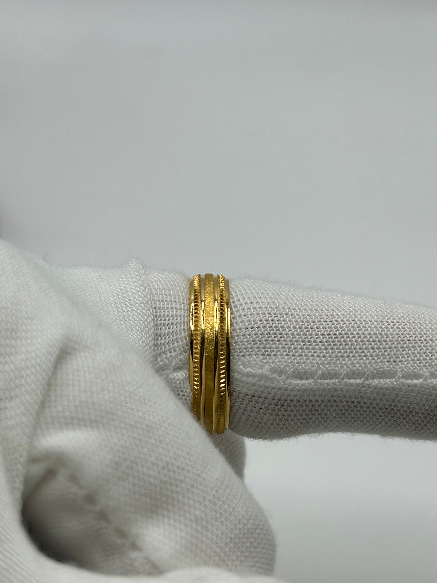 22ct Gold Men’s Band - 6.1 grams, Size S ½ (Hallmarked)