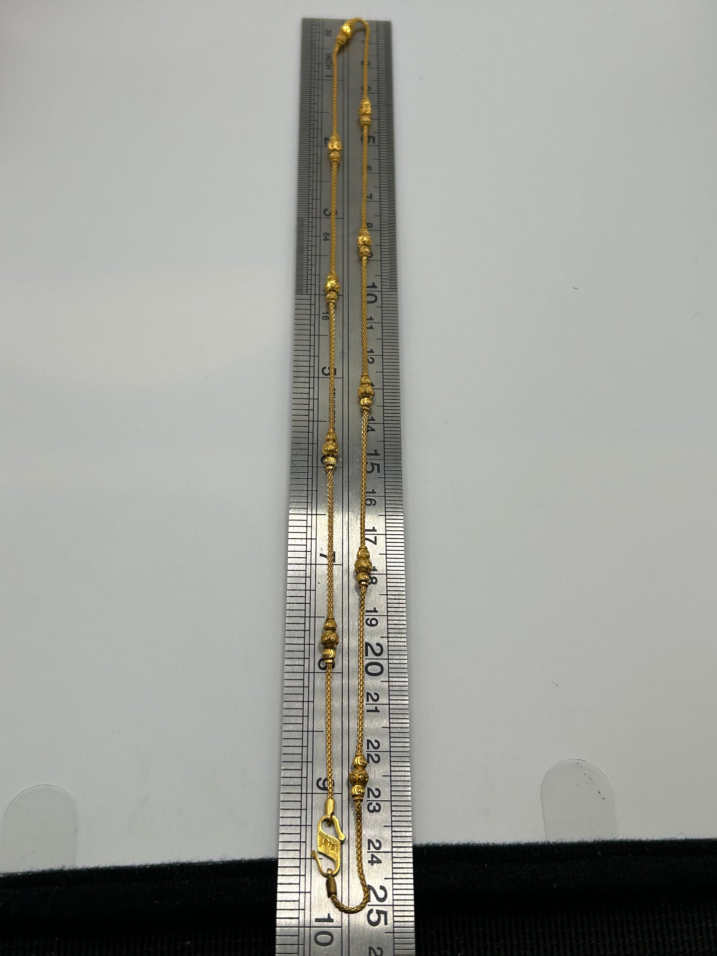 22ct Gold Chain/Necklace 7.7 grams Hallmarked 20 inch
